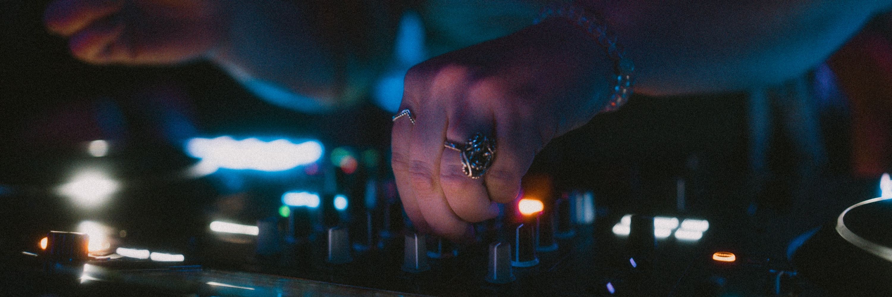 🔊 𝙅 𝙀 𝙎 𝙎 🔊