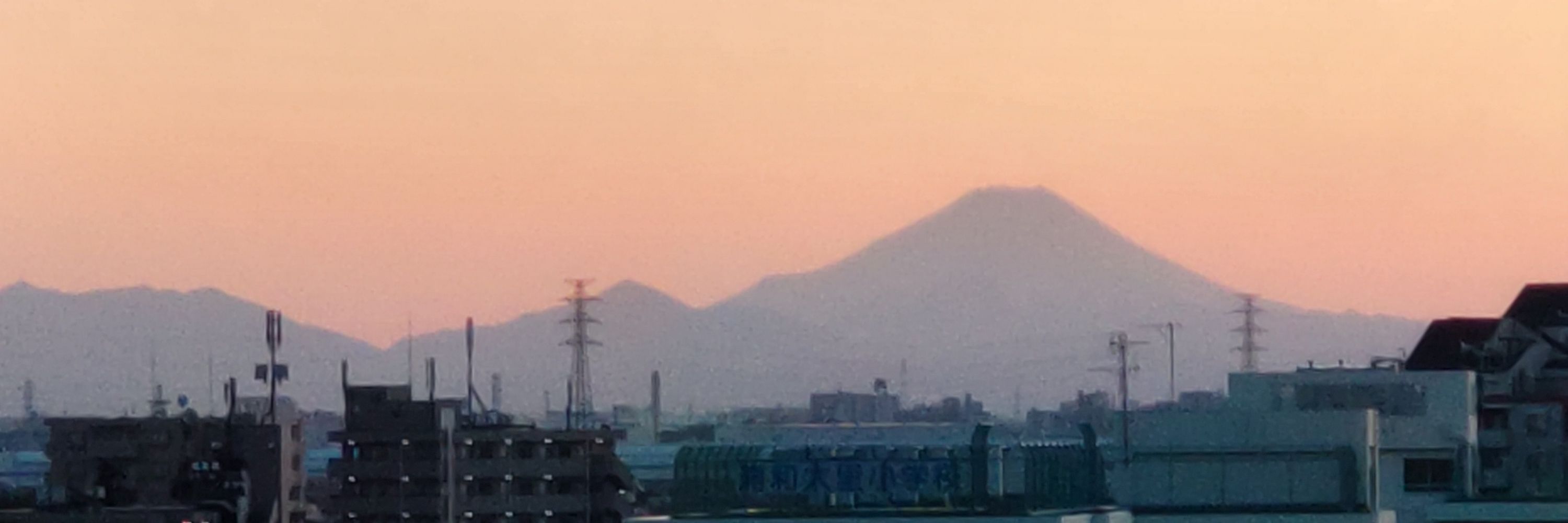 とも