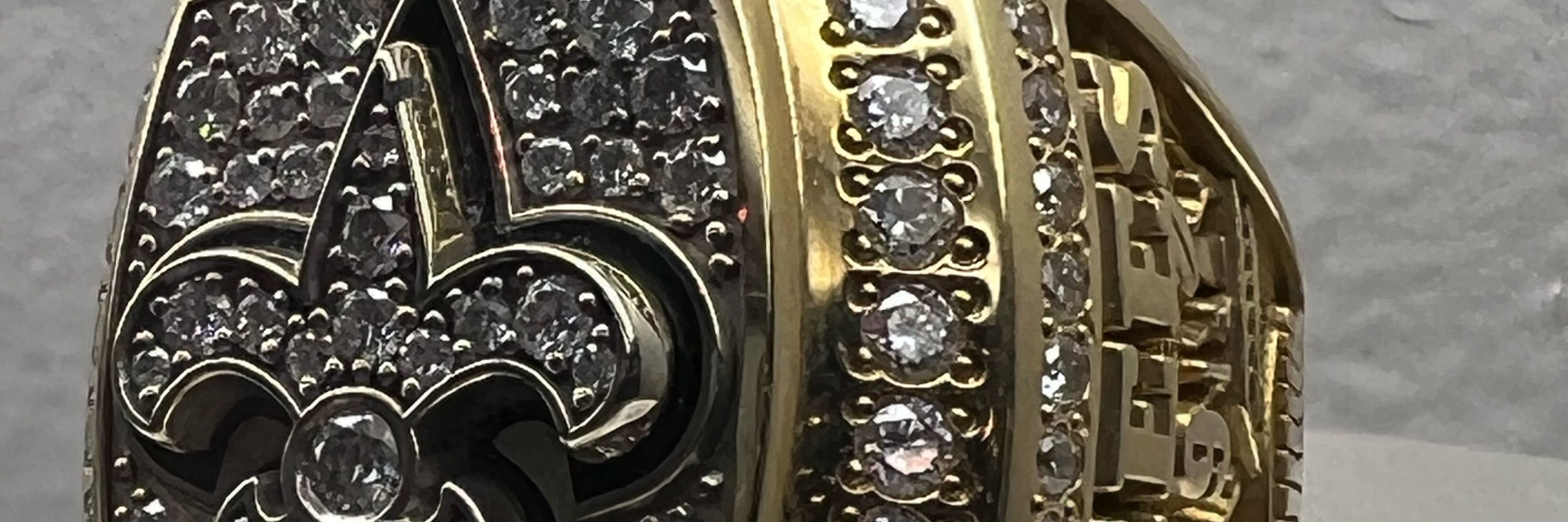 🖤⚜️🖤⚜️