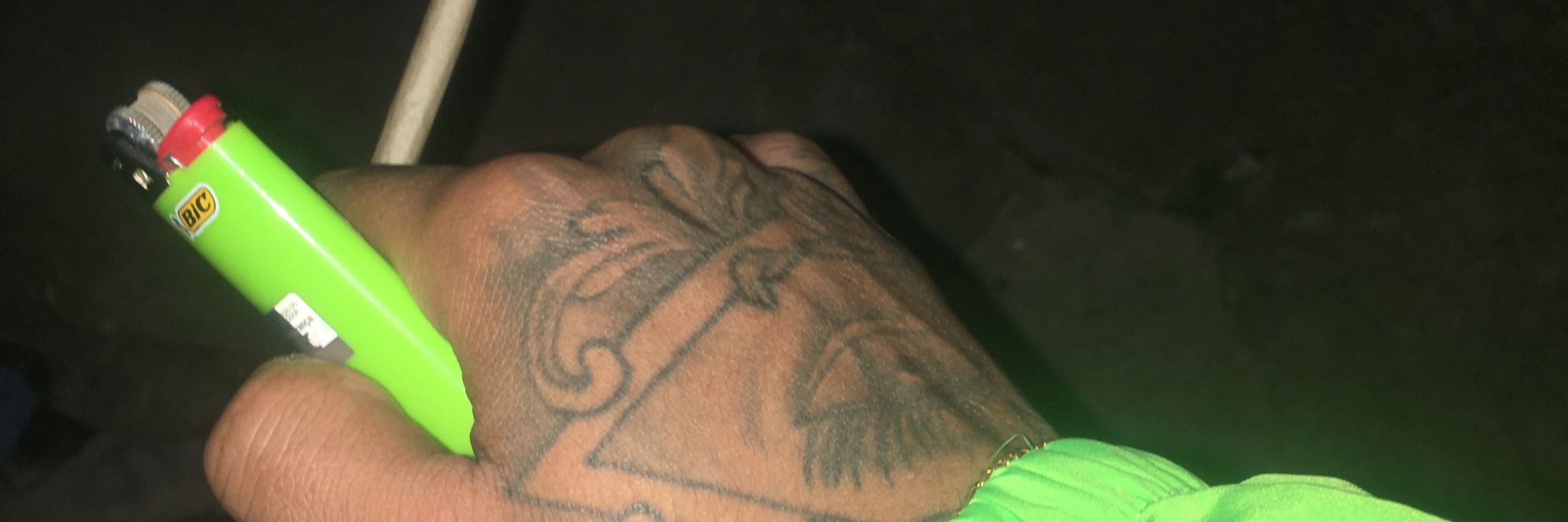 👹