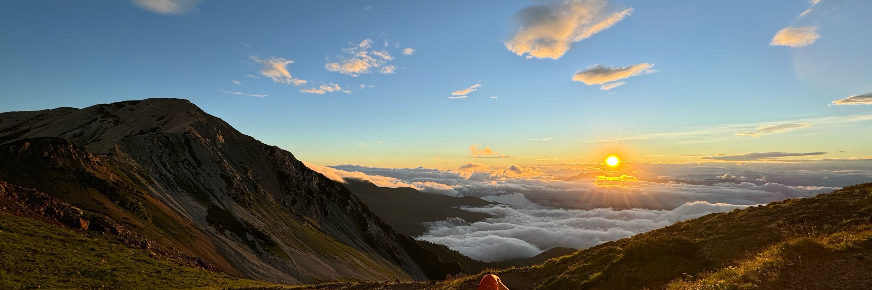 こげこげの山歩
