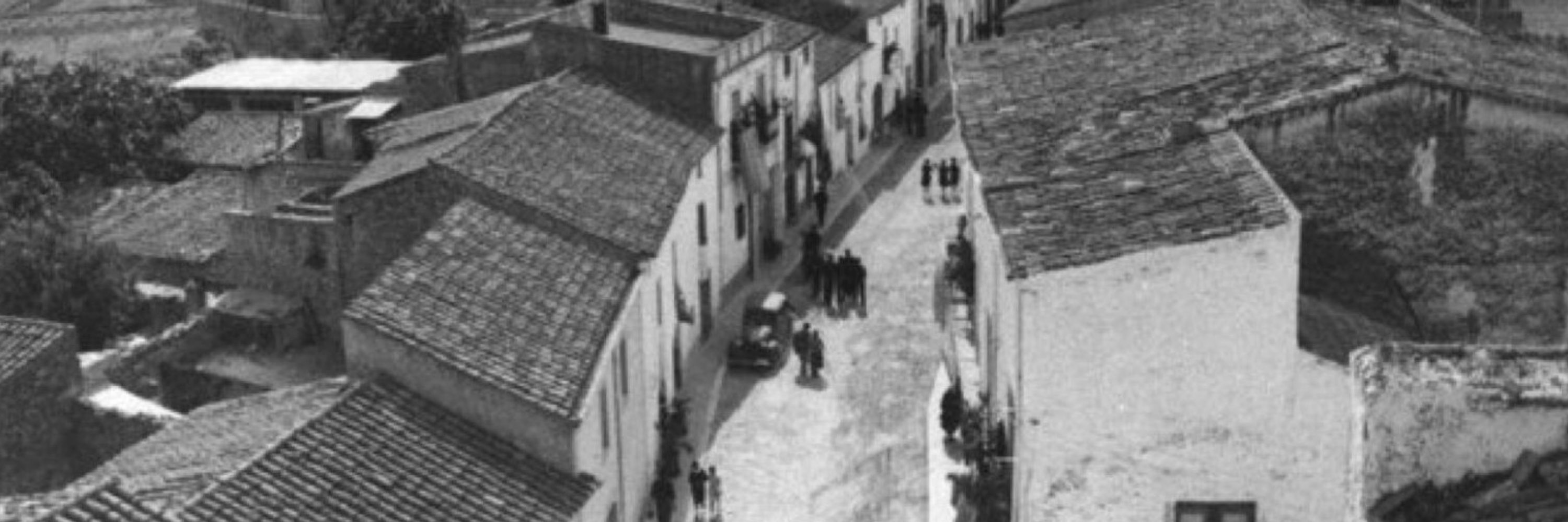 El Tonto Del Pueblo