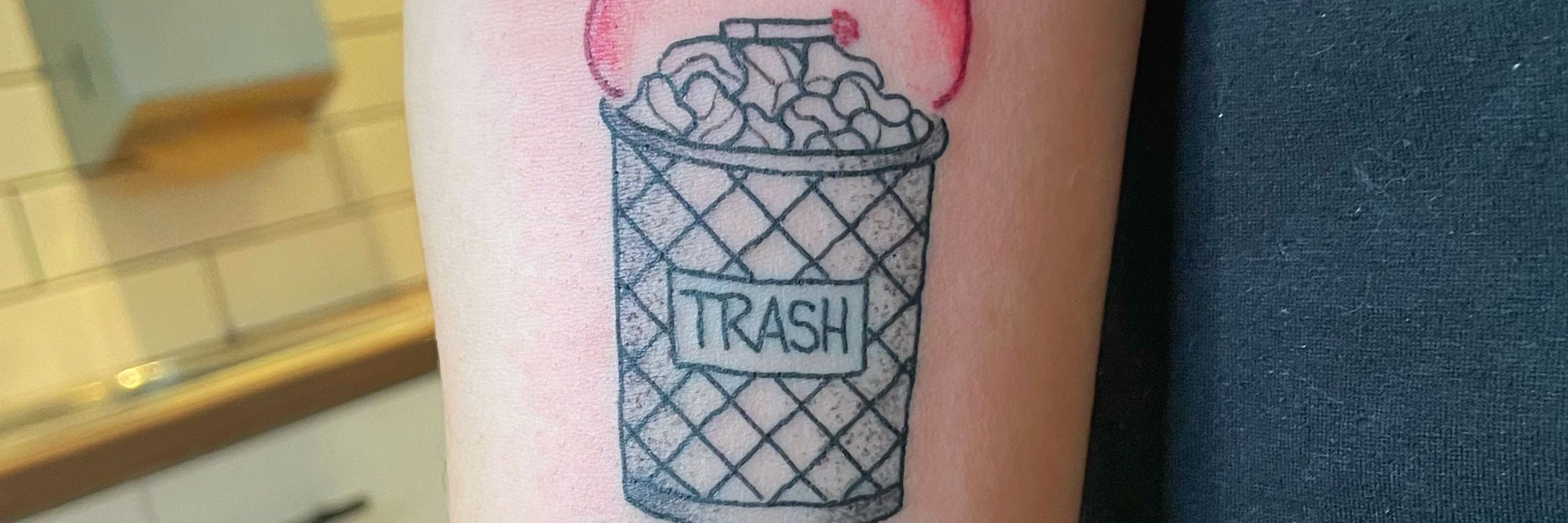 Lily Jade (tattoo artist) 