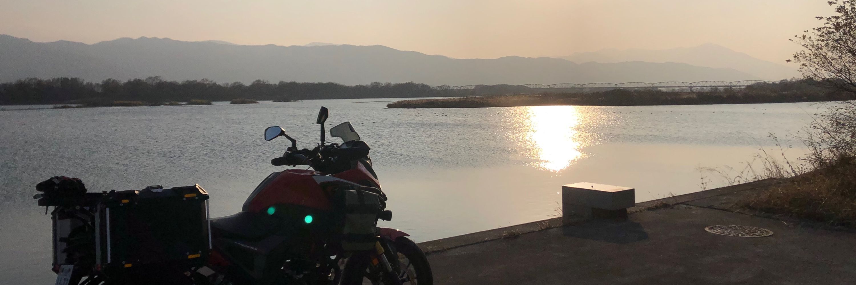山城新吾