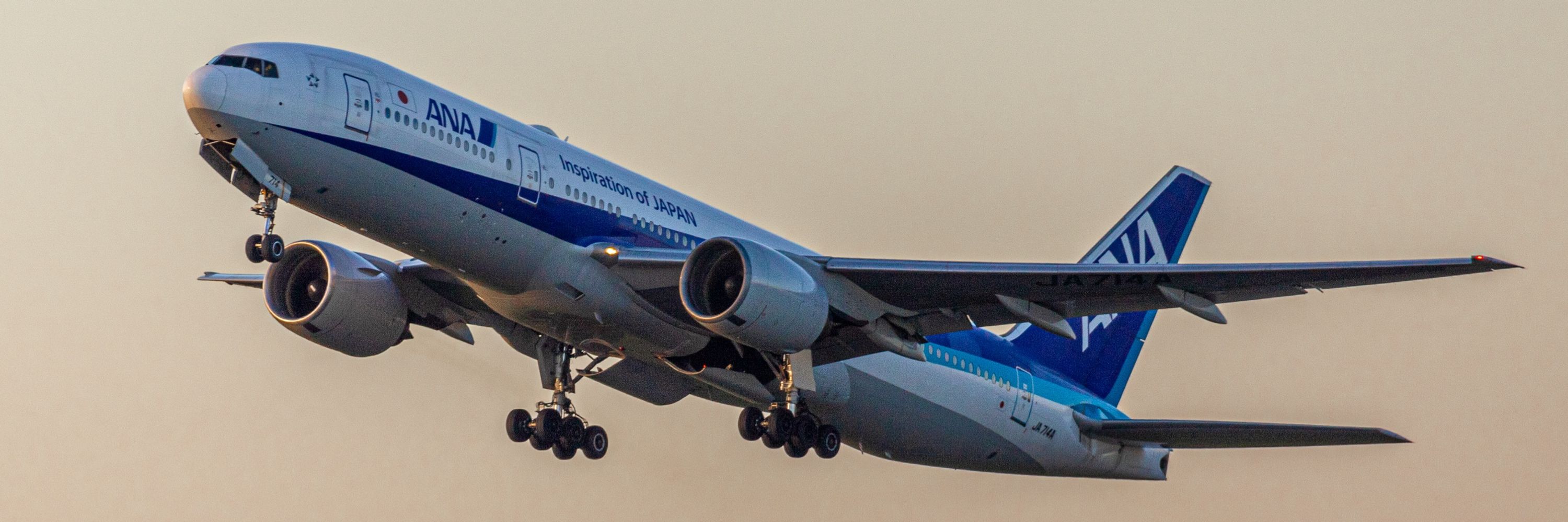 aki_avion_34