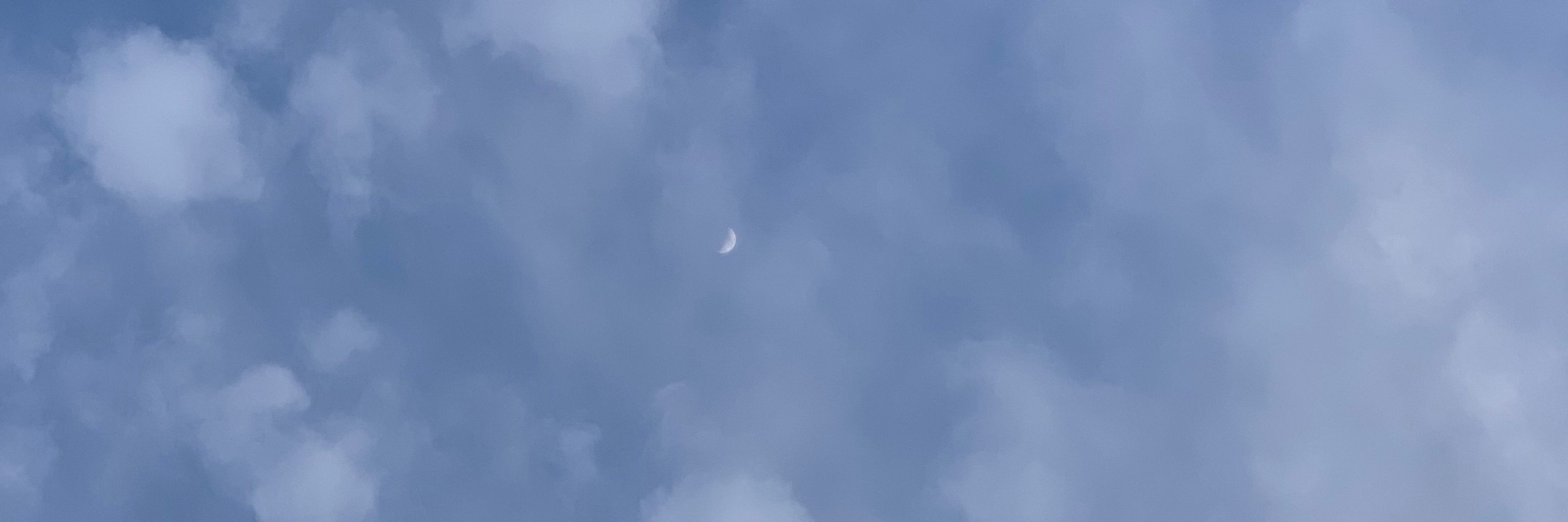 ماه آبی