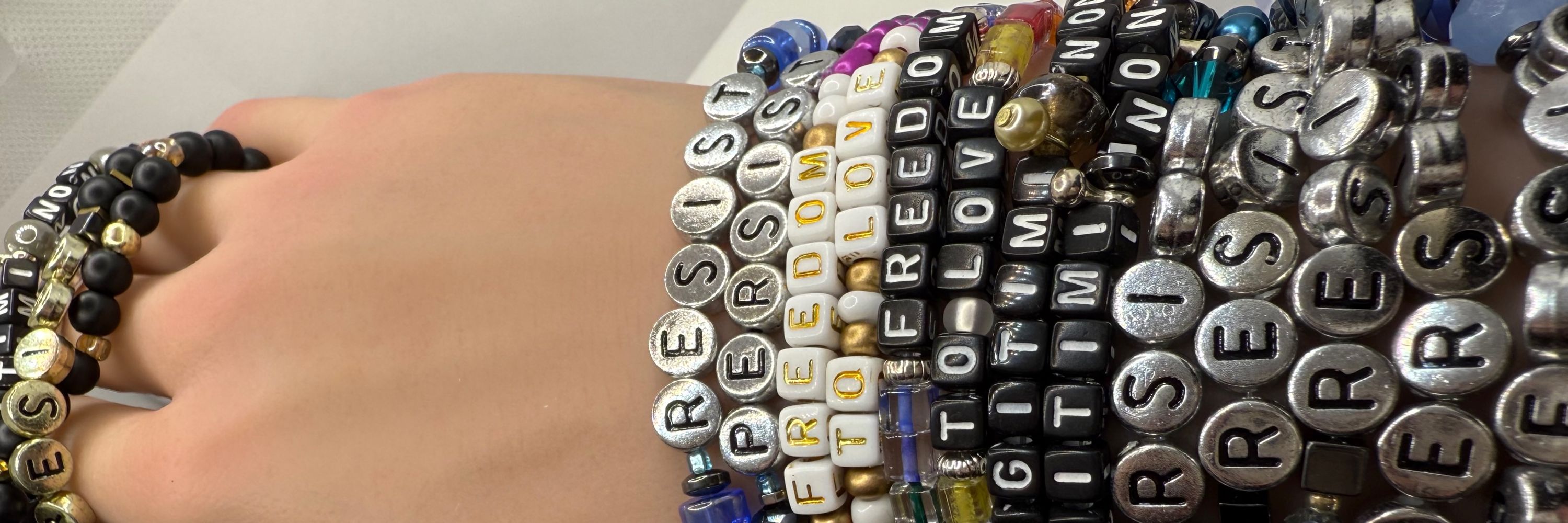 Sista-Resist-a-Cuff