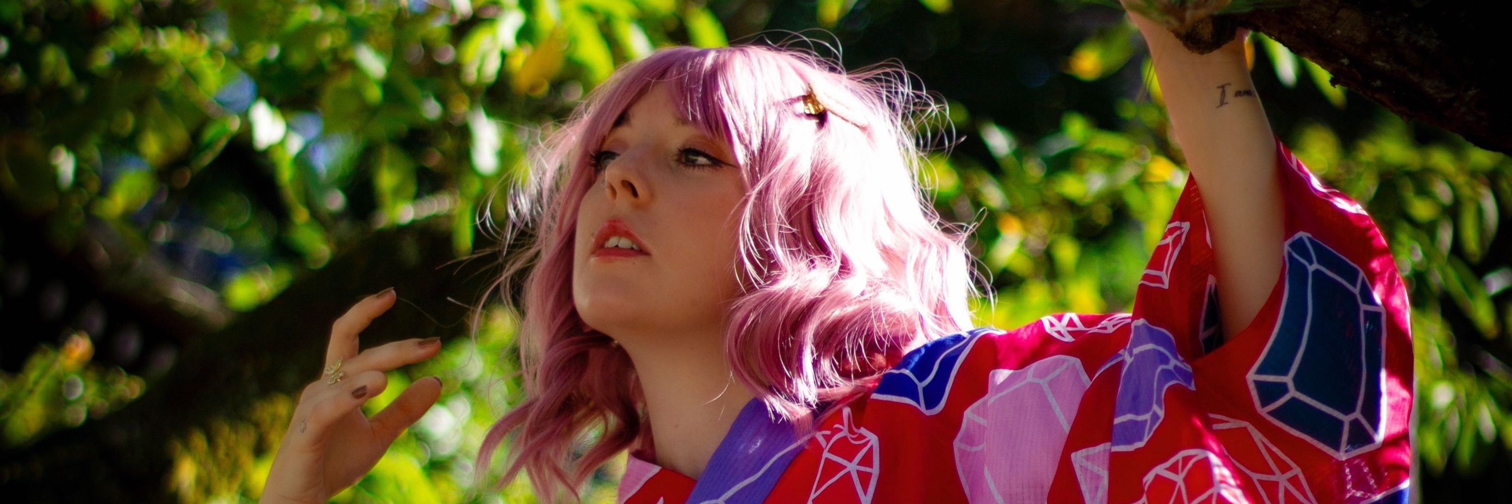 NEONshe ネオンしぃ 🌸 Kyoto Pop Princess