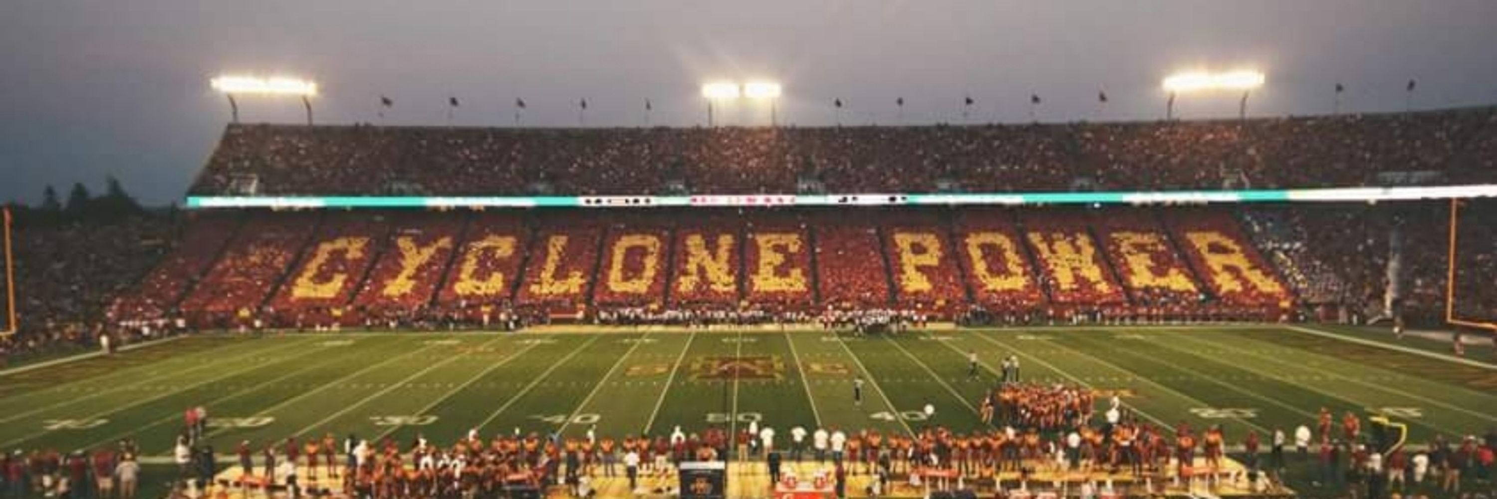 Lori ❤️💛🏈🏀🎸🍷