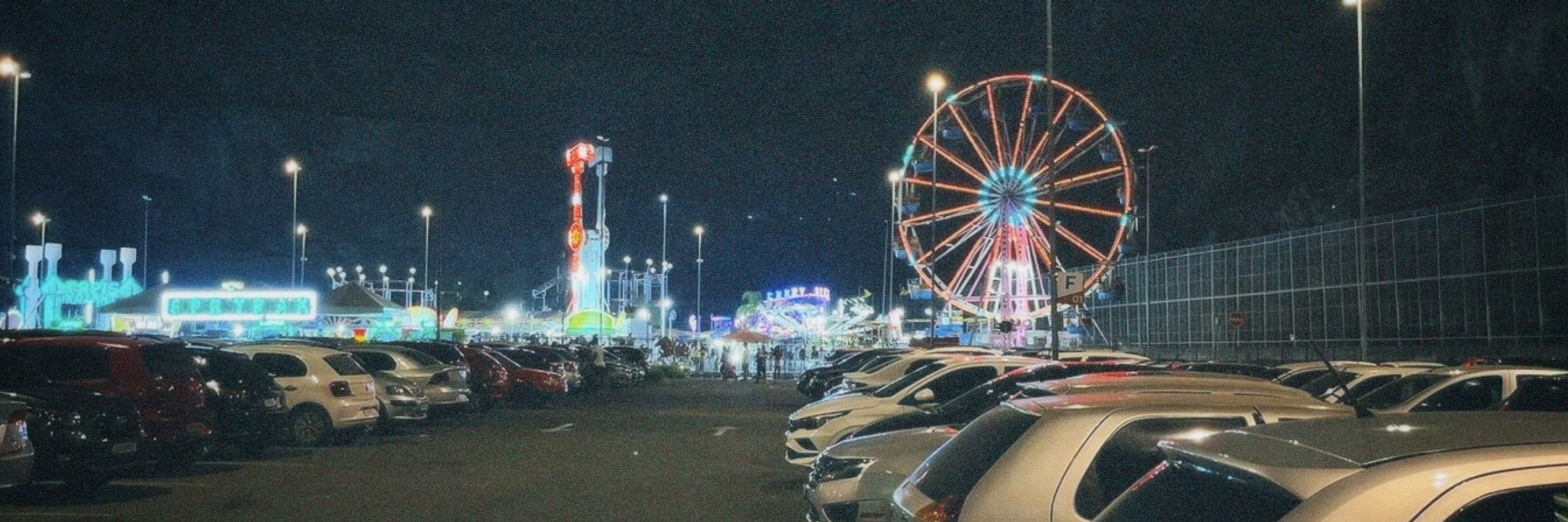 🎭