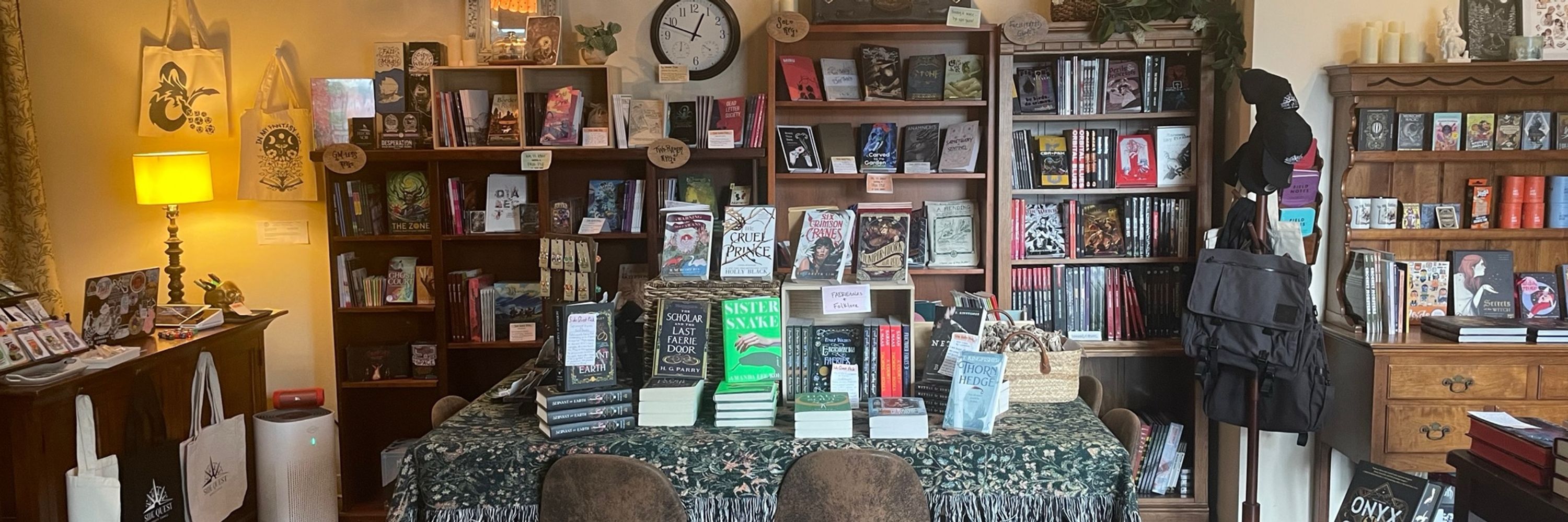 Side Quest Books & Games