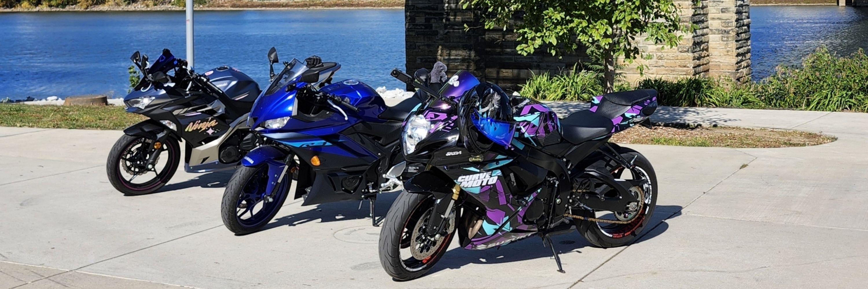 Curvemoto