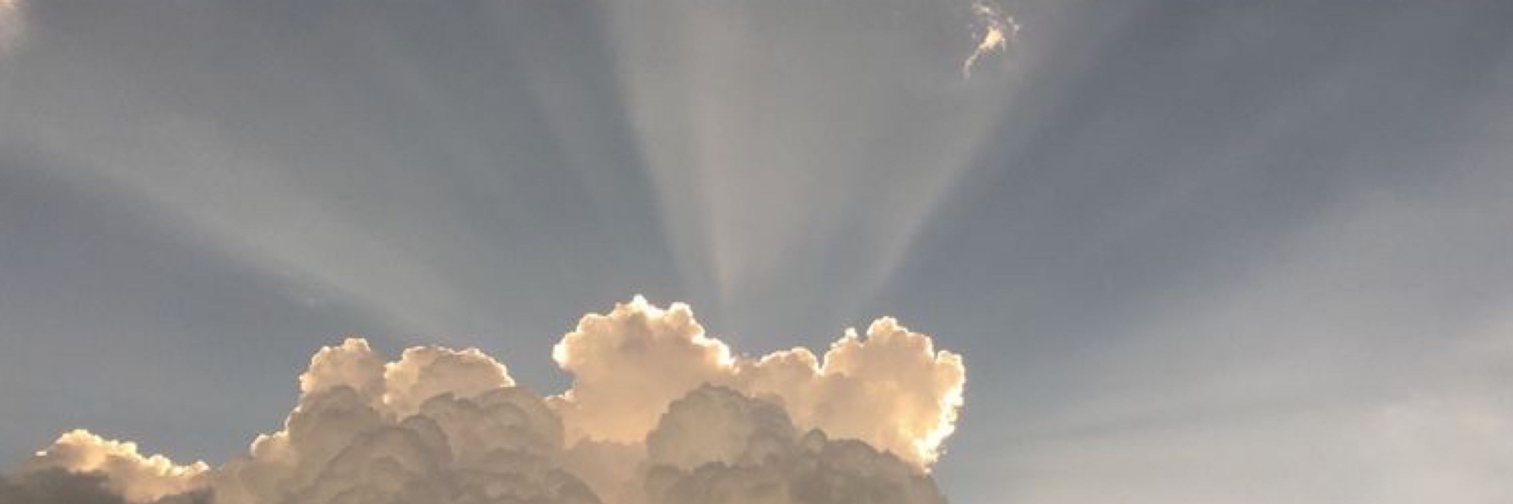 🌩️