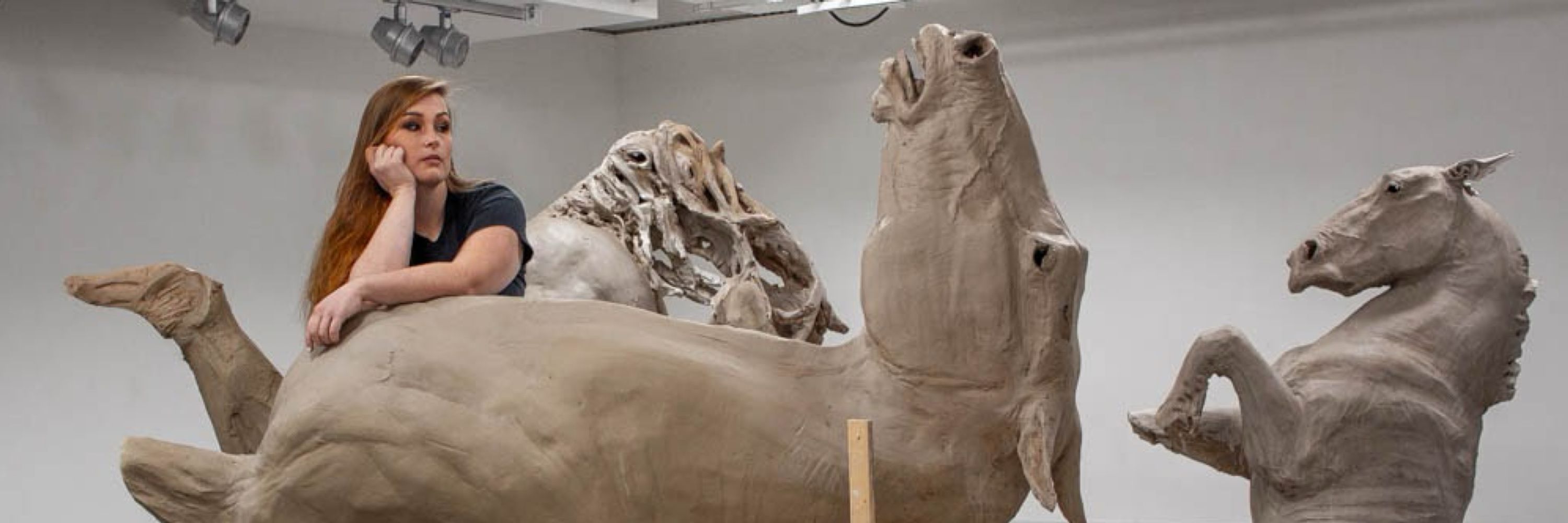 Shauna Fahley 𐂃 ceramic sculpture & equine art