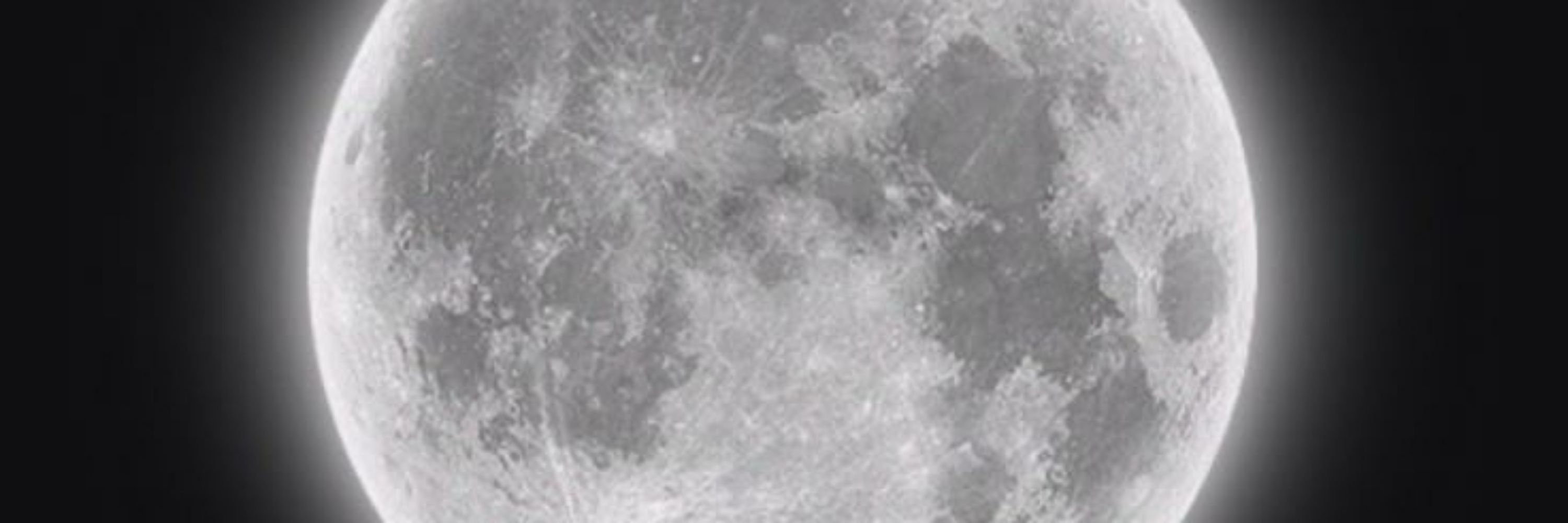 𝔐𝔬𝔬𝔫𝔩𝔦𝔤𝔥𝔱🌌🌕