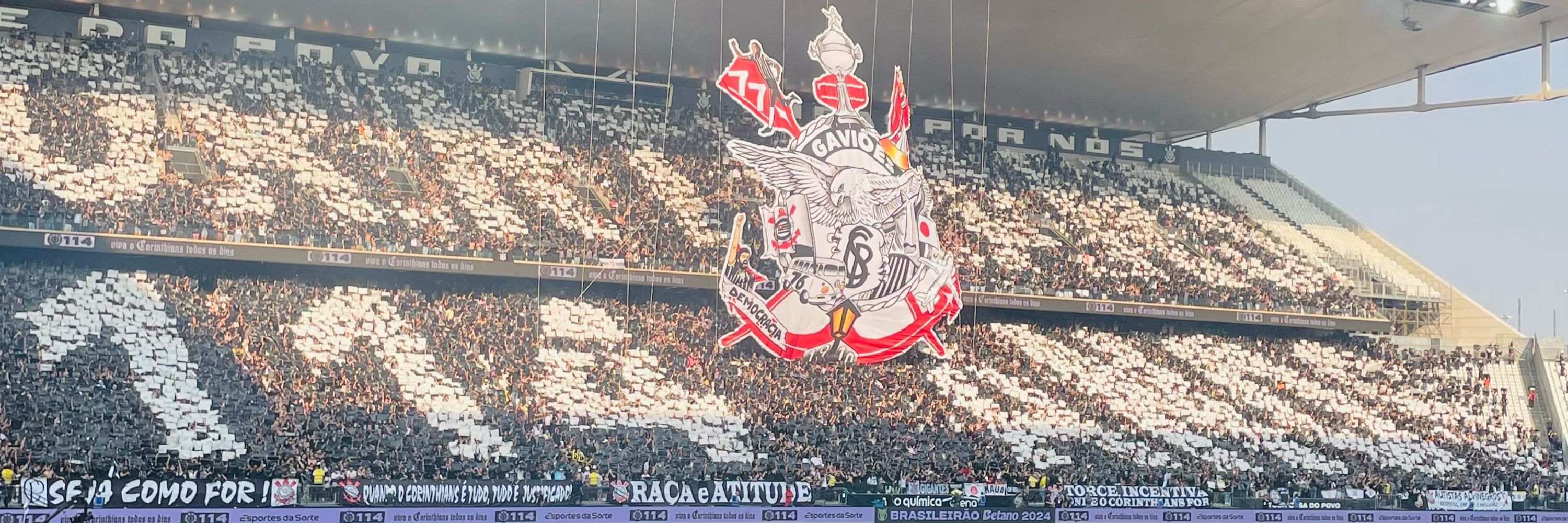 Di⚫️⚪️👉🏾😑👈🏾🦅🇳🇱