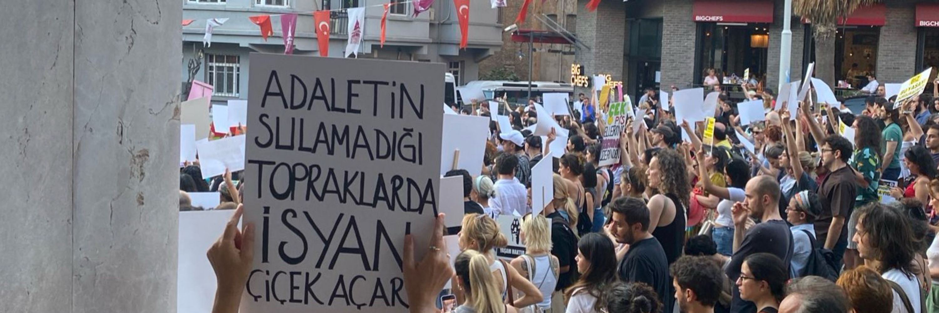 HAKİM