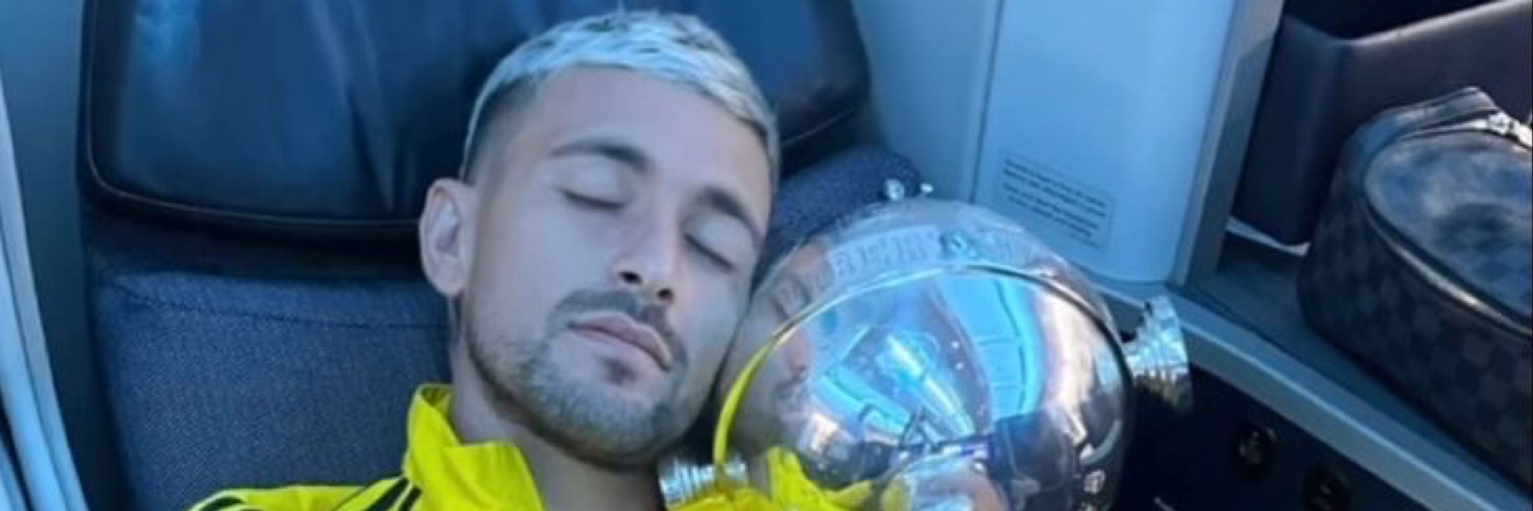Vitor Souza❤️🖤