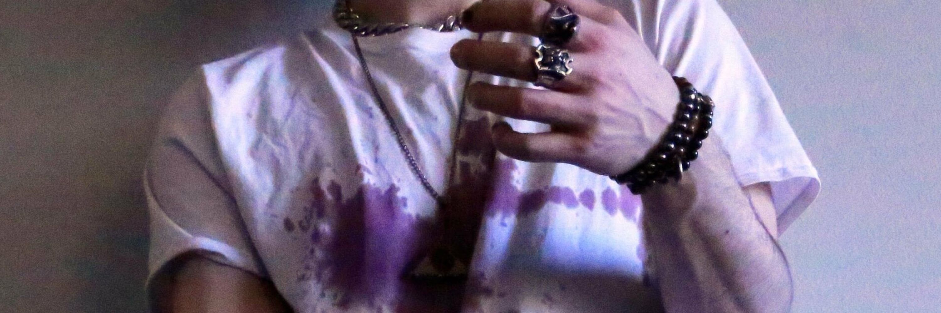 CRYPTID 死 rotting away
