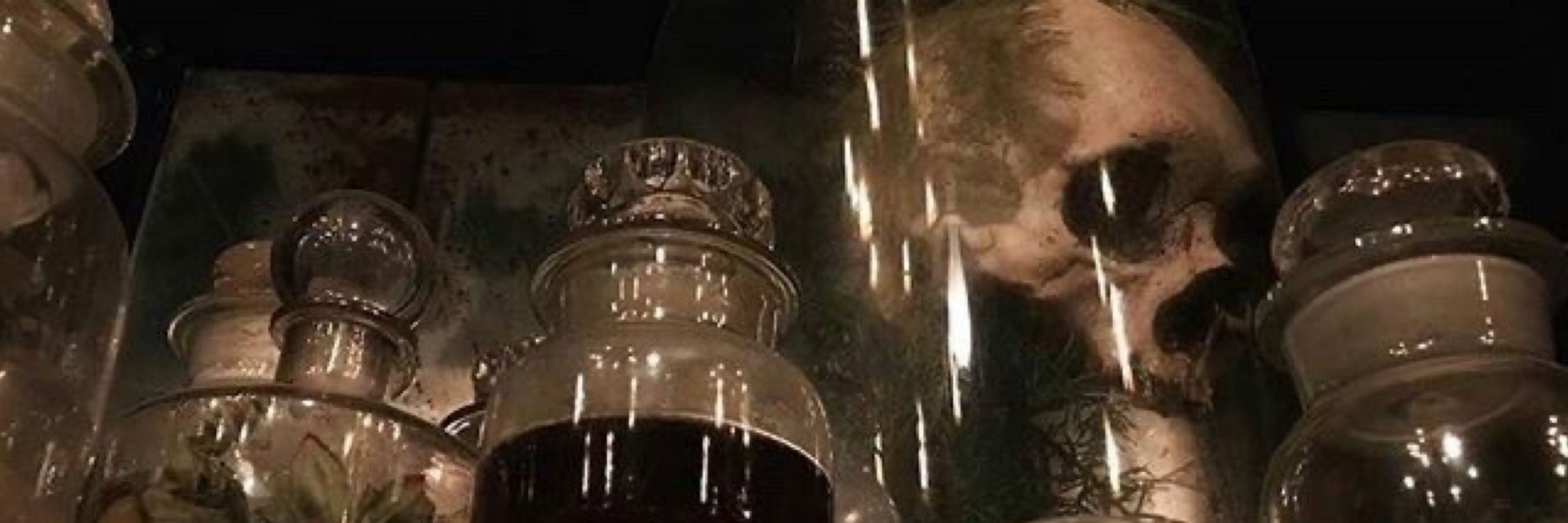 🍷𝔏𝔬𝔯𝔡 𝔐𝔞𝔯𝔦𝔞𝔫, 𝔖𝔬𝔳𝔢𝔯𝔢𝔦𝔤𝔫 𝔬𝔣 𝔐𝔬𝔫𝔰𝔱𝔢𝔯𝔰💀