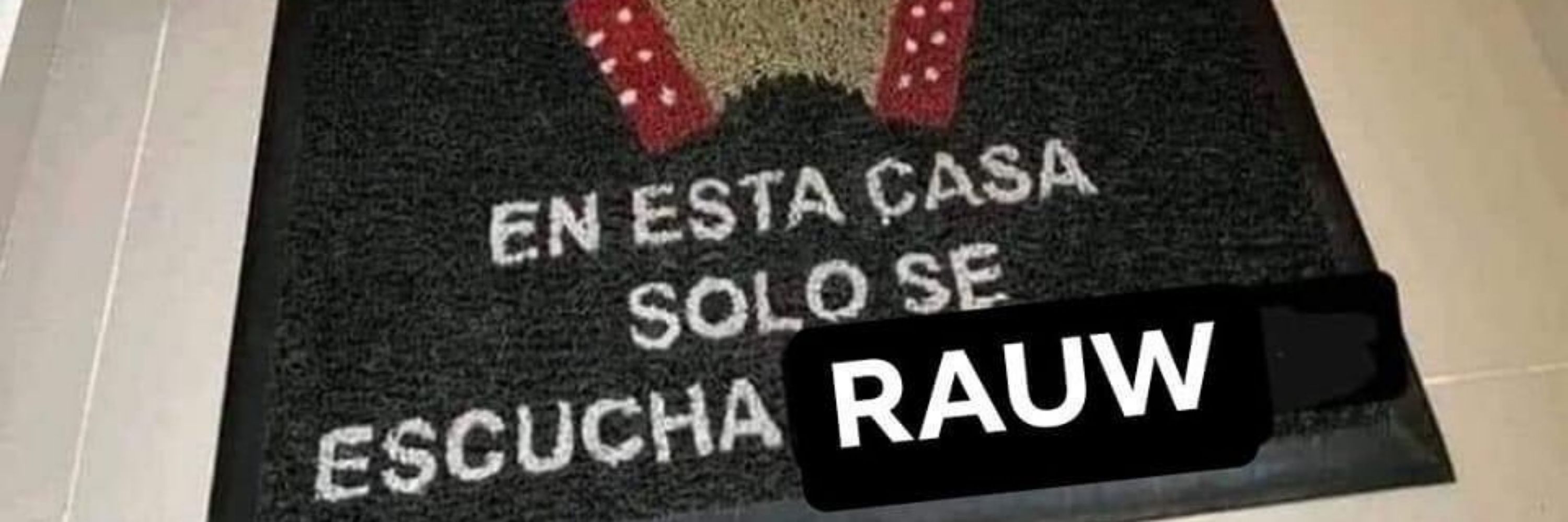 ✦