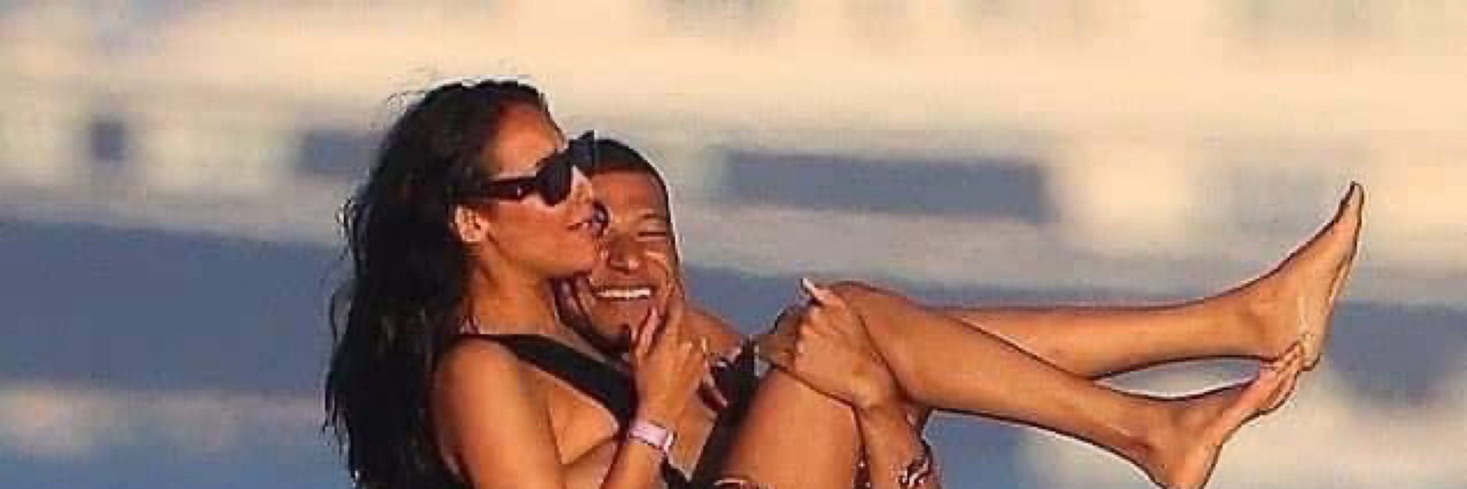 Does mbappe have a girlfriend?