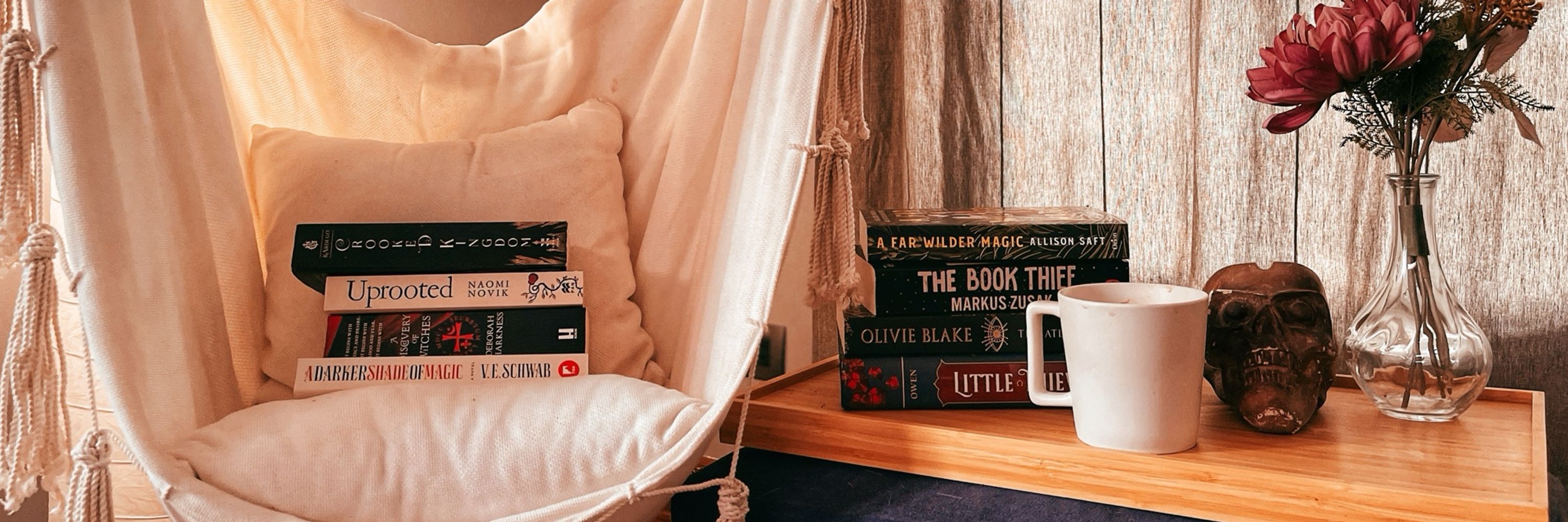 Phoebe  |  Back On My Bookish