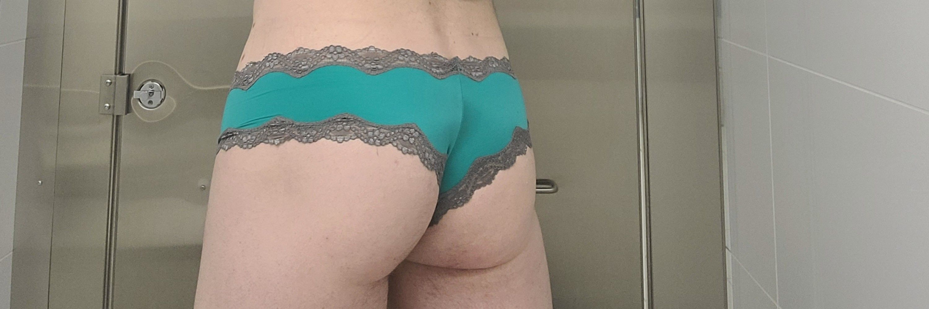 GaySub