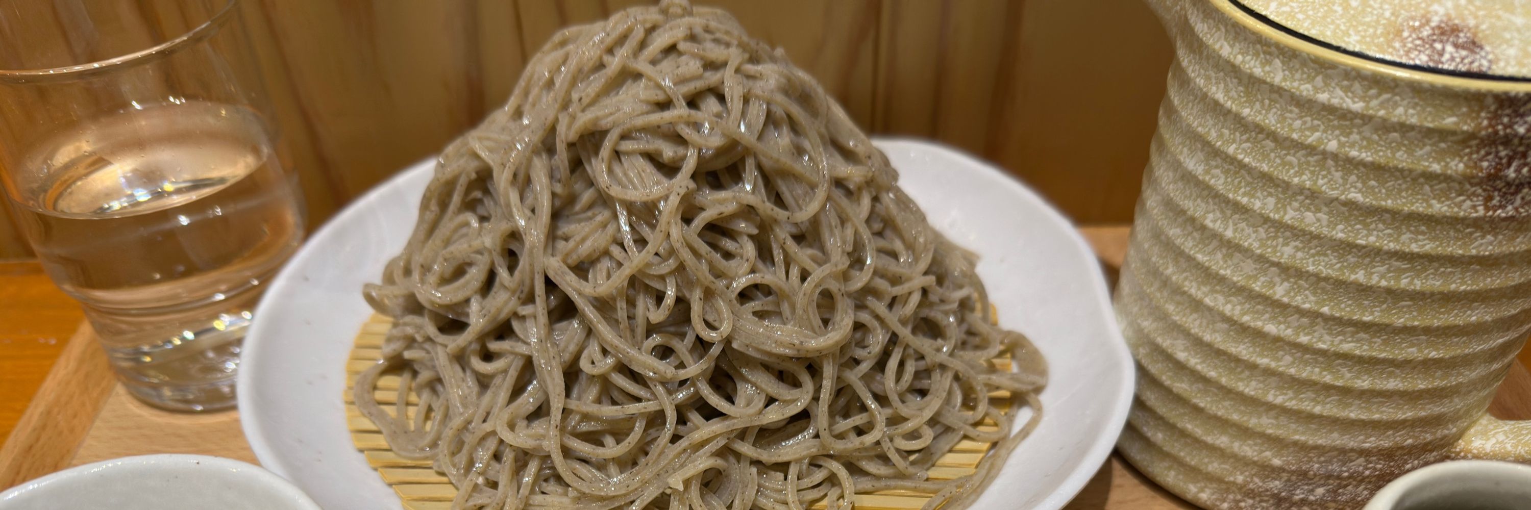 あいも
