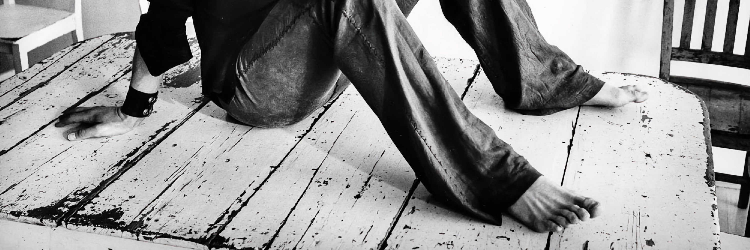 Heath Ledger Barefoot | HeathLegend