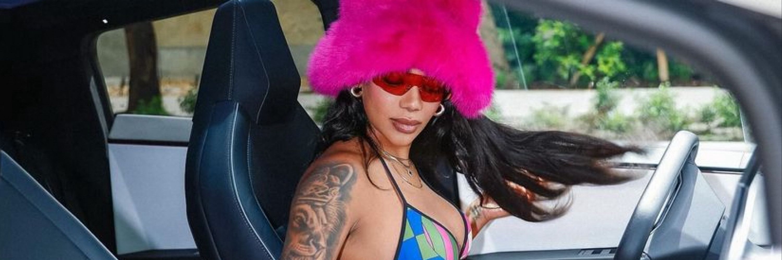 Ludmilla in the house