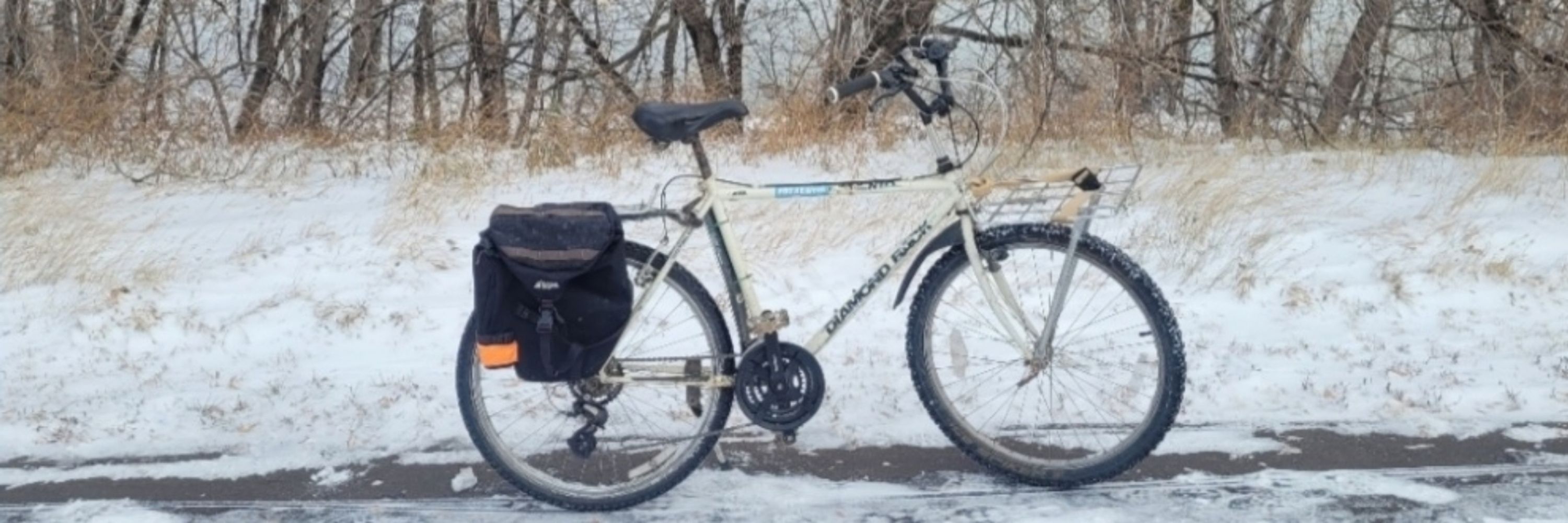 Dr James on a bicycle, psychologist, cycologist 🇨🇦