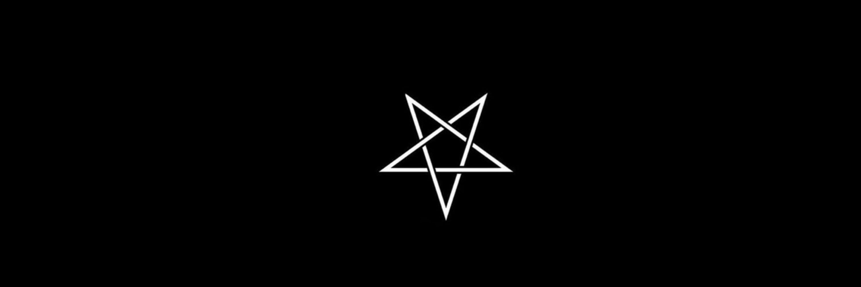 𝔇𝔢𝔫𝔦𝔰𝔢 ⛧