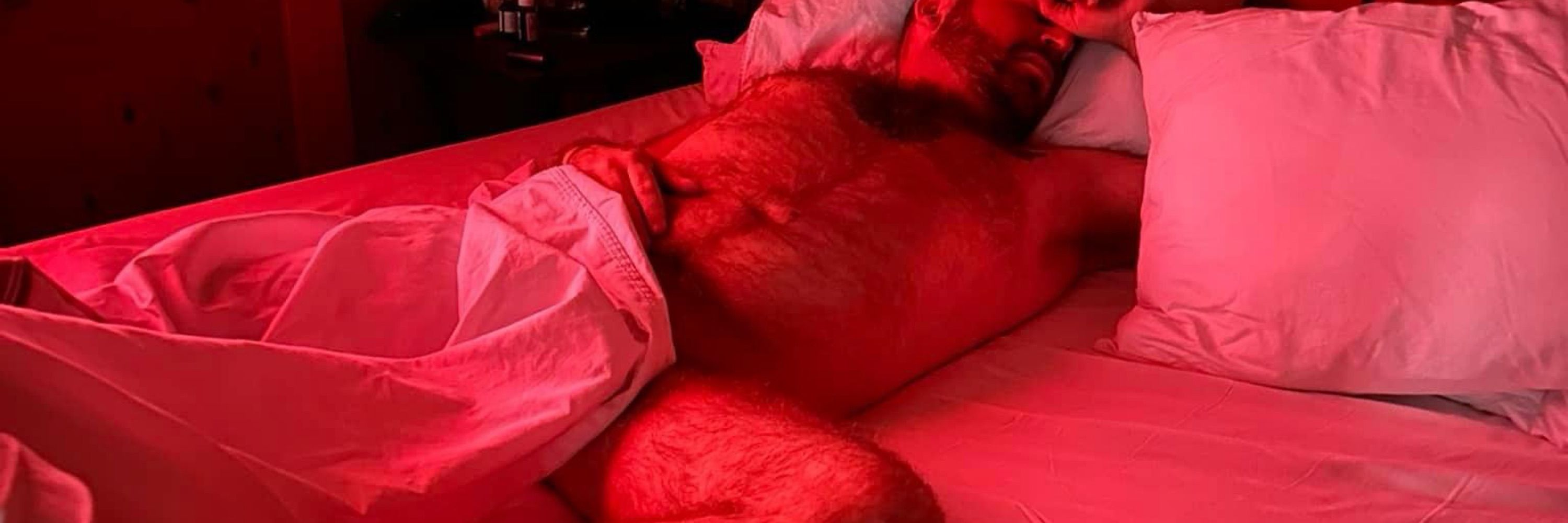 Under the furry rainbow 🍆 🌈