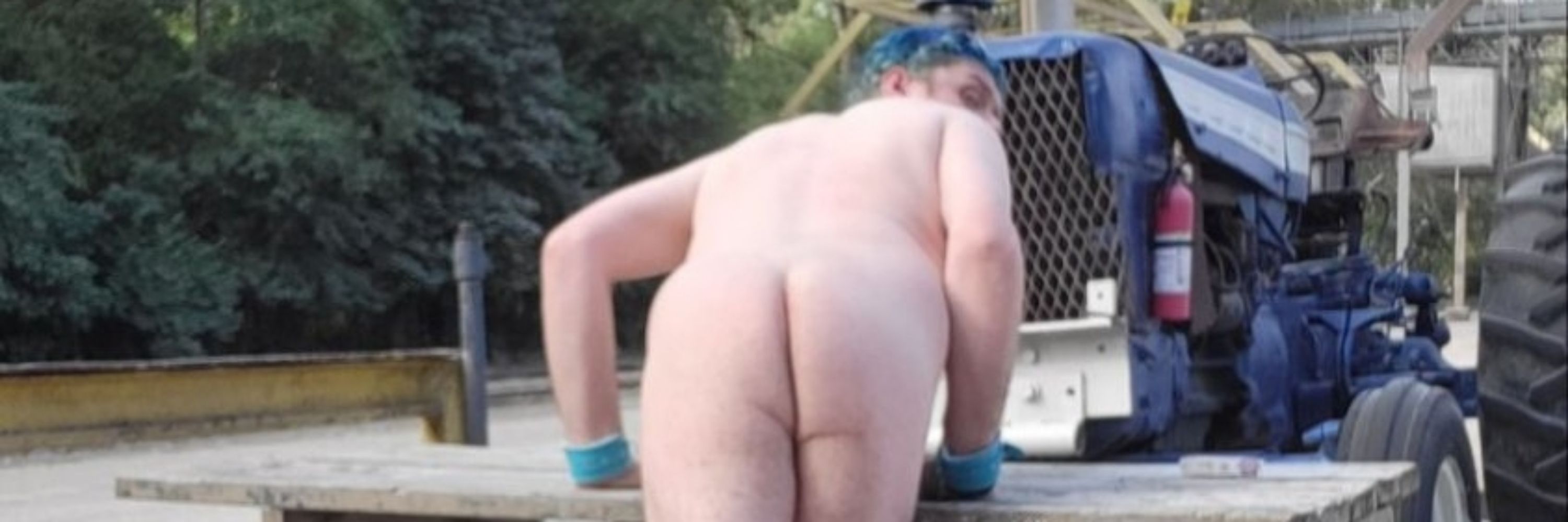 Submissive Exhibitionist