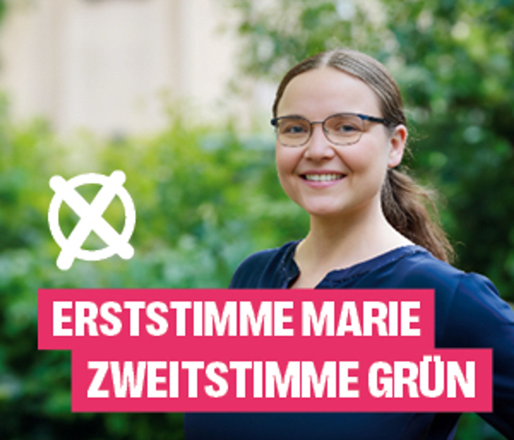 Foto der Landtagsabgeordneten Marie Schäffer aus Potsdam mit der Aufschrift: ERSTSTIMME MARIE
ZWEITSTIMME GRÜN