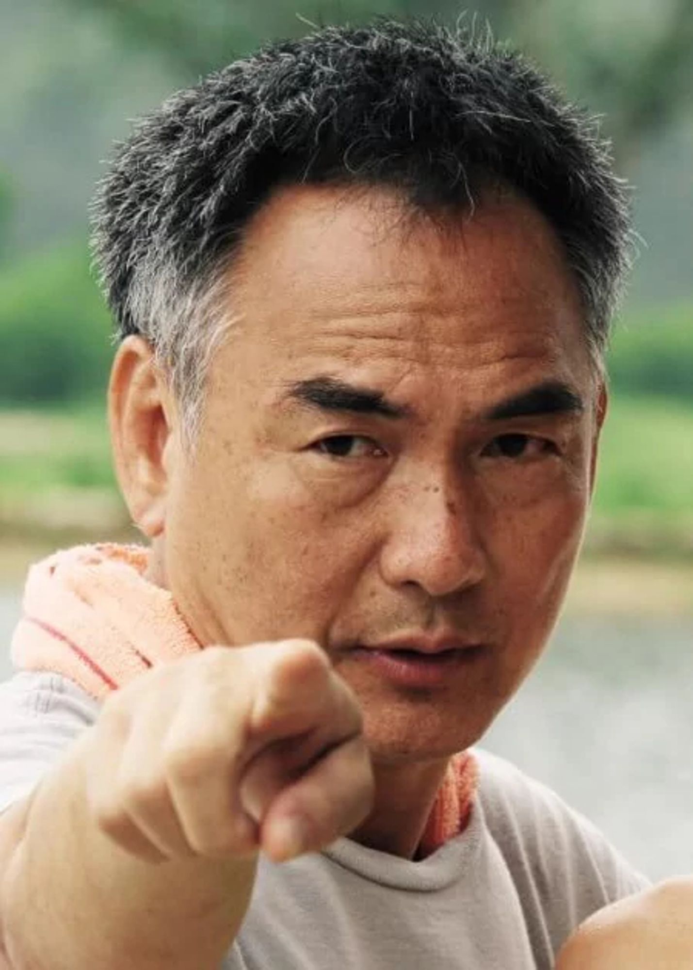 Cory Yuen (1951-2022), ator, diretor, produtor, e coreógrafo chinês de filmes de ação.

Foi responsável pelas coreografias de ação de X-Men: O Filme, Máquina Mortífera 4, Romeu Tem Que Morrer, Os Mercenários, Retroceder Nunca, Render-se Jamais, Yes, Madam! - Justiça em Dose Dupla, da série de filmes de Jet Li como Fong Sai-Yuk, e outros. 

Morto em 2022 vítima de Covid, família só anunciou o ocorrido em agosto de 2024