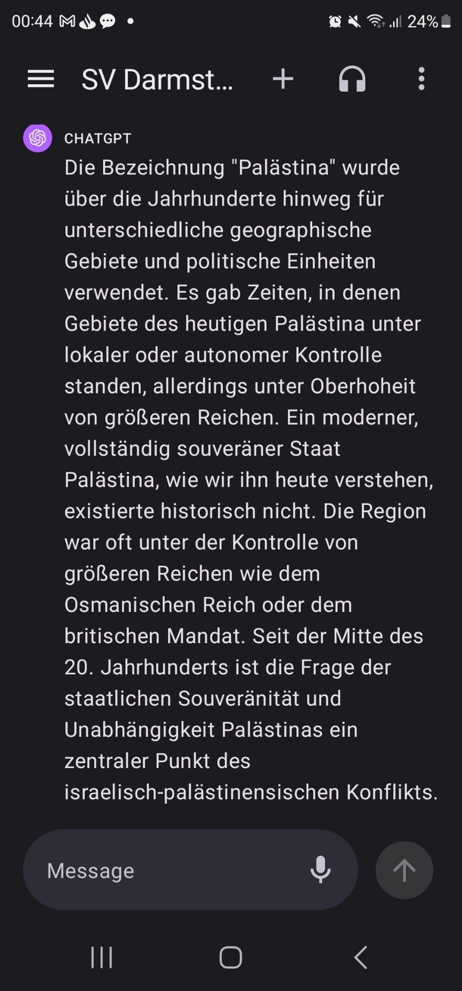 Die Bezeichnung "Palästina" wurde über die Jahrhunderte hinweg für unterschiedliche geographische Gebiete und politische Einheiten verwendet. Es gab Zeiten, in denen Gebiete des heutigen Palästina unter lokaler oder autonomer Kontrolle standen, allerdings unter Oberhoheit von größeren Reichen. Ein moderner, vollständig souveräner Staat Palästina, wie wir ihn heute verstehen, existierte historisch nicht. Die Region war oft unter der Kontrolle von größeren Reichen wie dem Osmanischen Reich oder dem britischen Mandat. Seit der Mitte des 20. Jahrhunderts ist die Frage der staatlichen Souveränität und Unabhängigkeit Palästinas ein zentraler Punkt des israelisch-palästinensischen Konflikts.