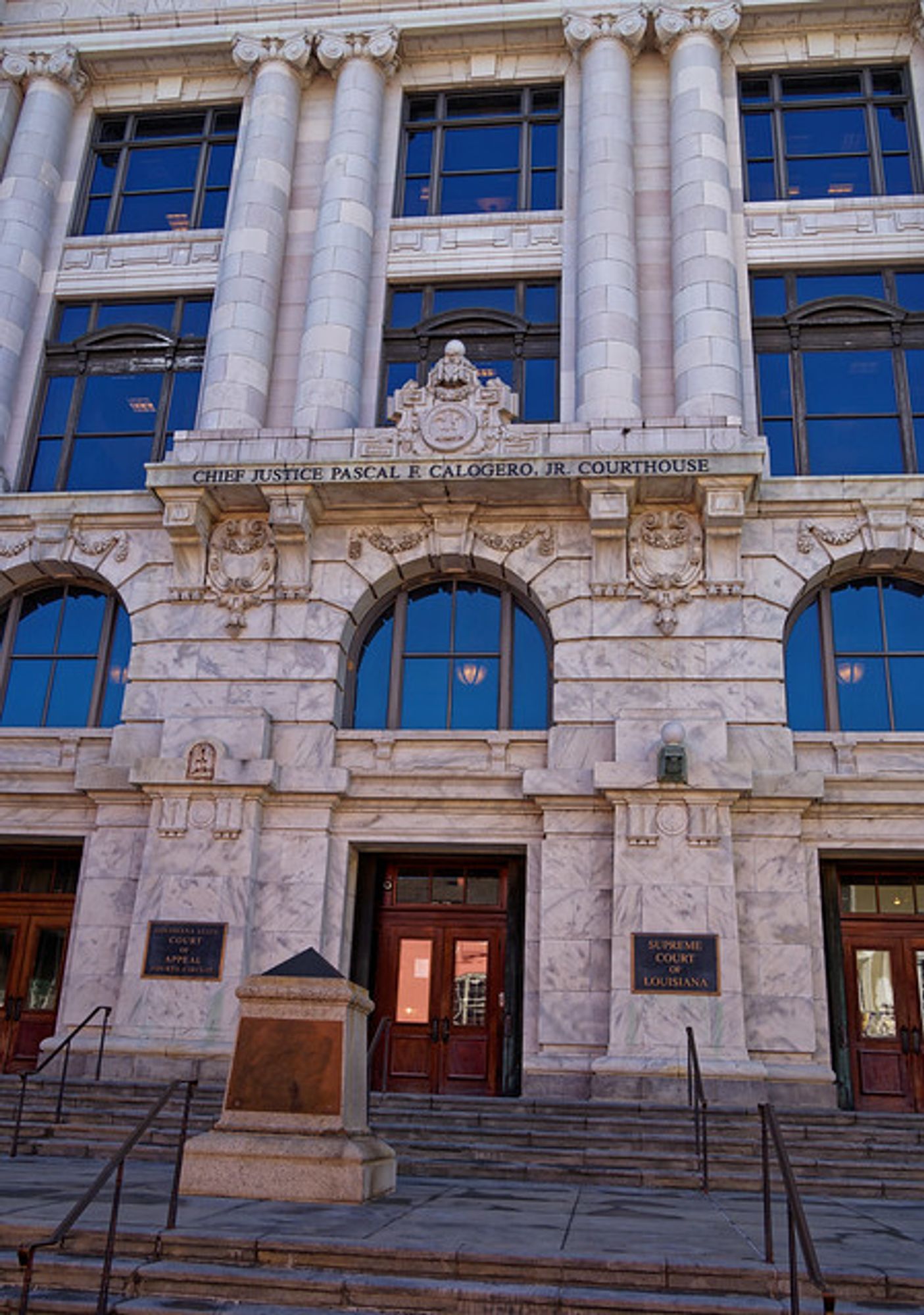 Day 1 - Day 2 ( Travel to NOLA - February 2024 ) - Original #2024 #28Mm #Batiment #Building #CreatedByDxo #Dxo #DxoPhotolab #DxoPhotolab7 #E28-200mmF2.8-5.6A071 #EditedPhoto #Etats-Unis #FocalLength-28Mm #FocalLengthIn35mmFormat-28Mm #Gratte-Ciel #Holiday #Ilce-7cm2 