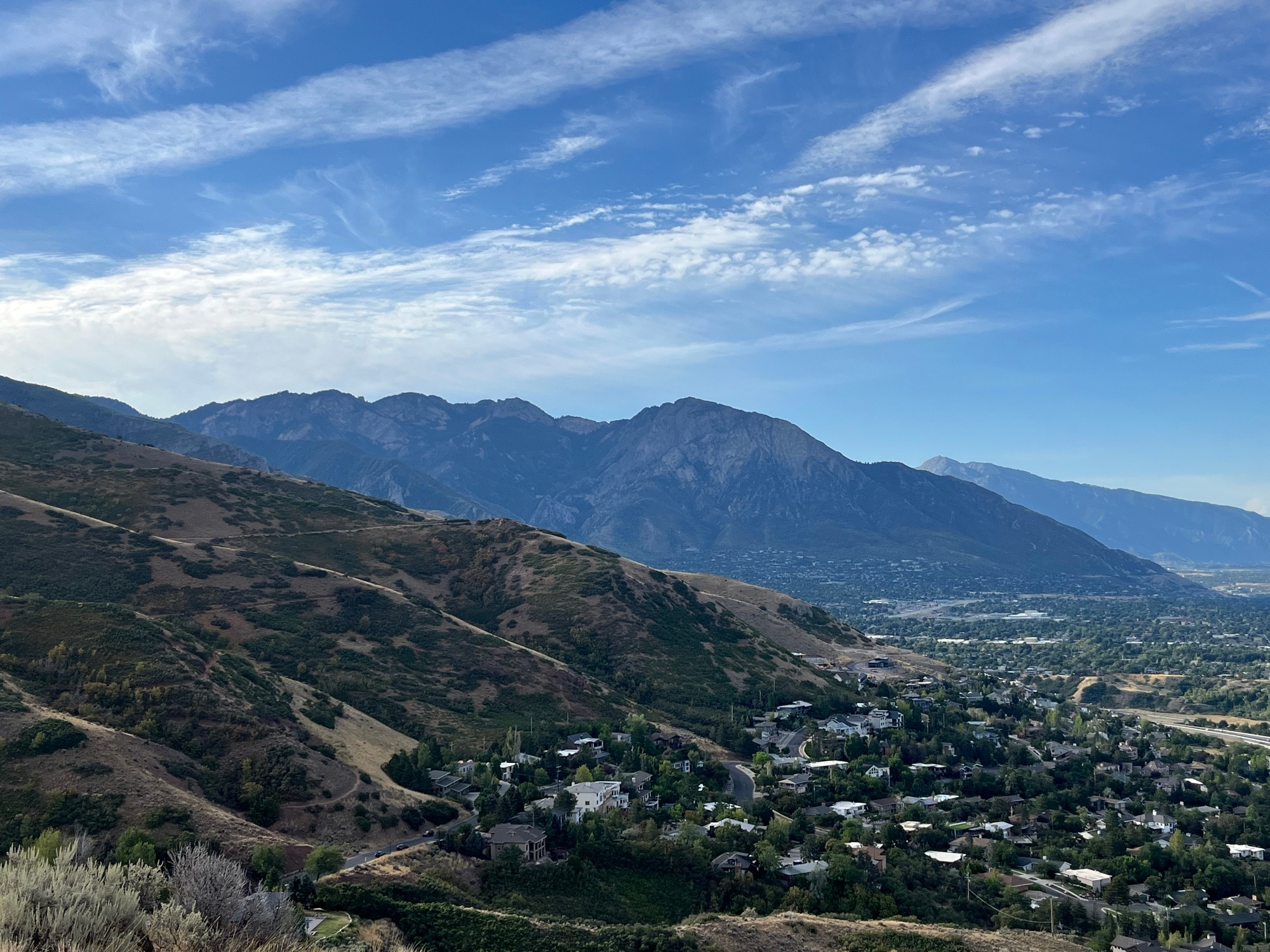 Mountains above a city 