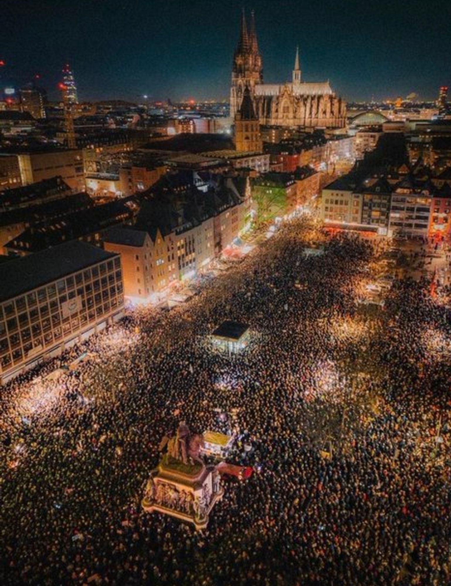 Demo gegen Rechts in Köln.