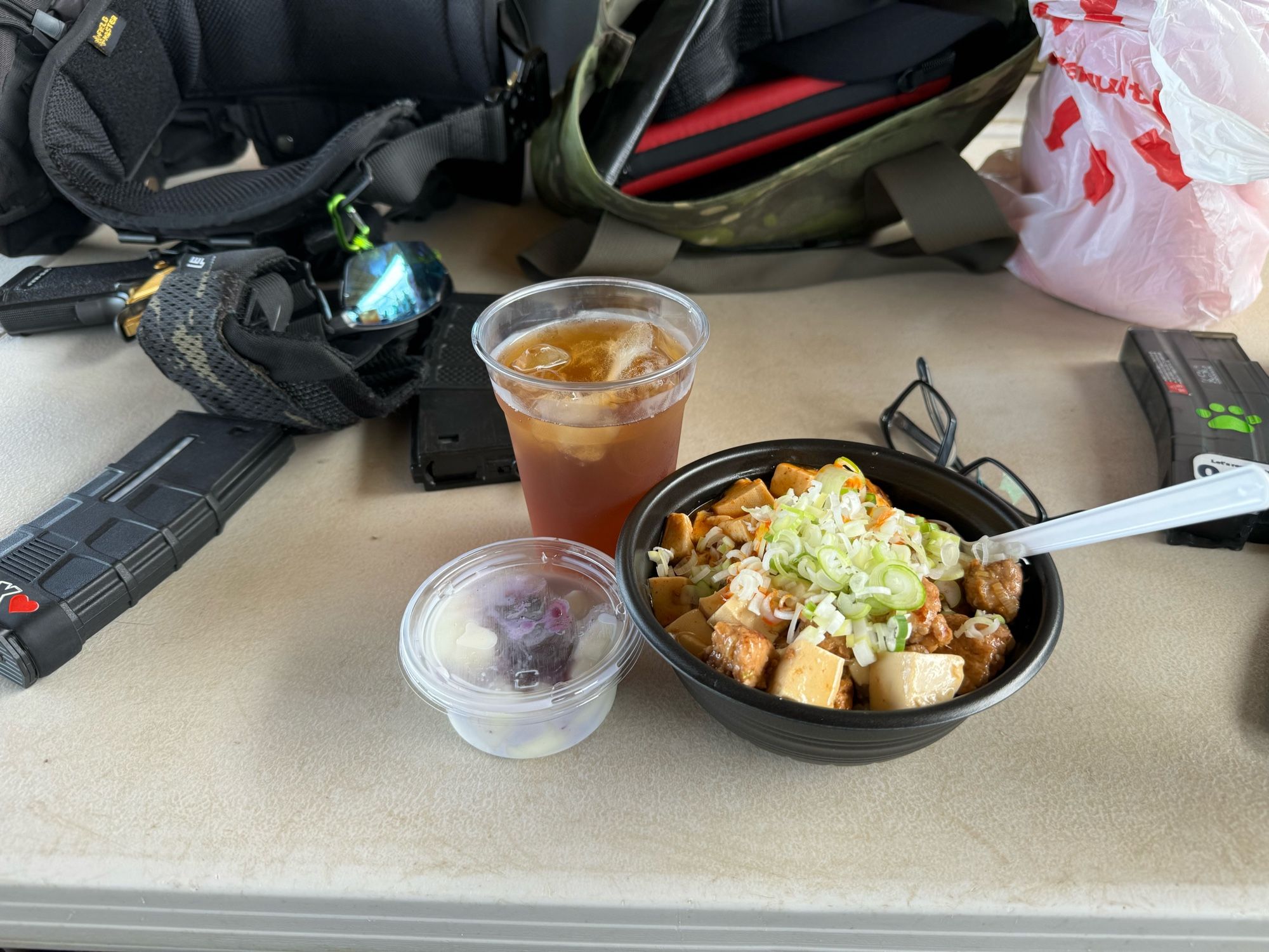 ゆち屋さんの麻婆豆腐丼