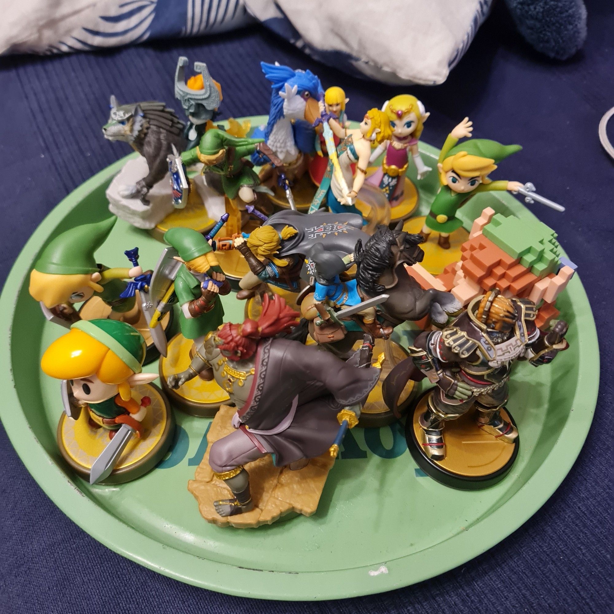 Zelda amiibos