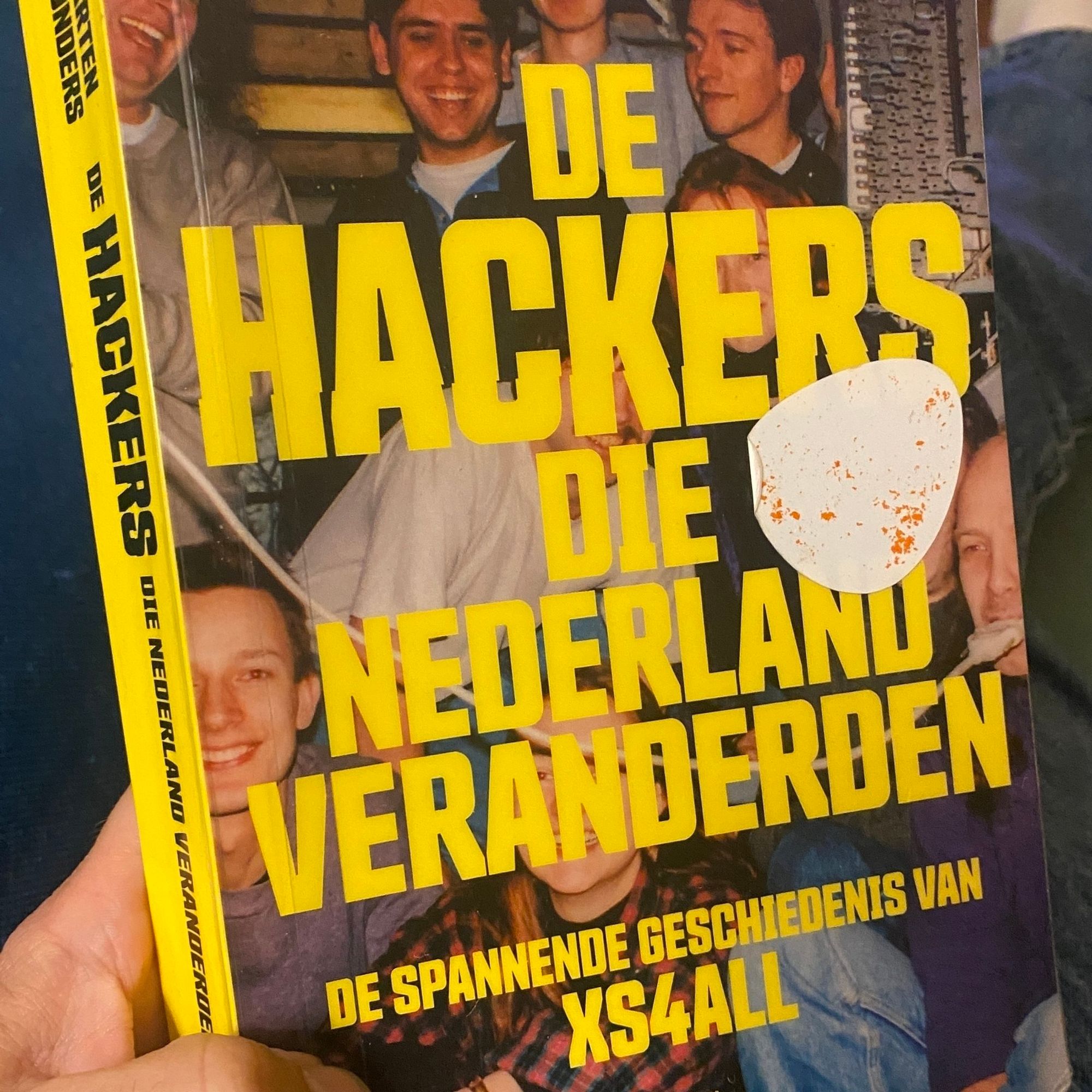 cover van het boek De hackers die Nederland veranderden van Maarten Reijnders.