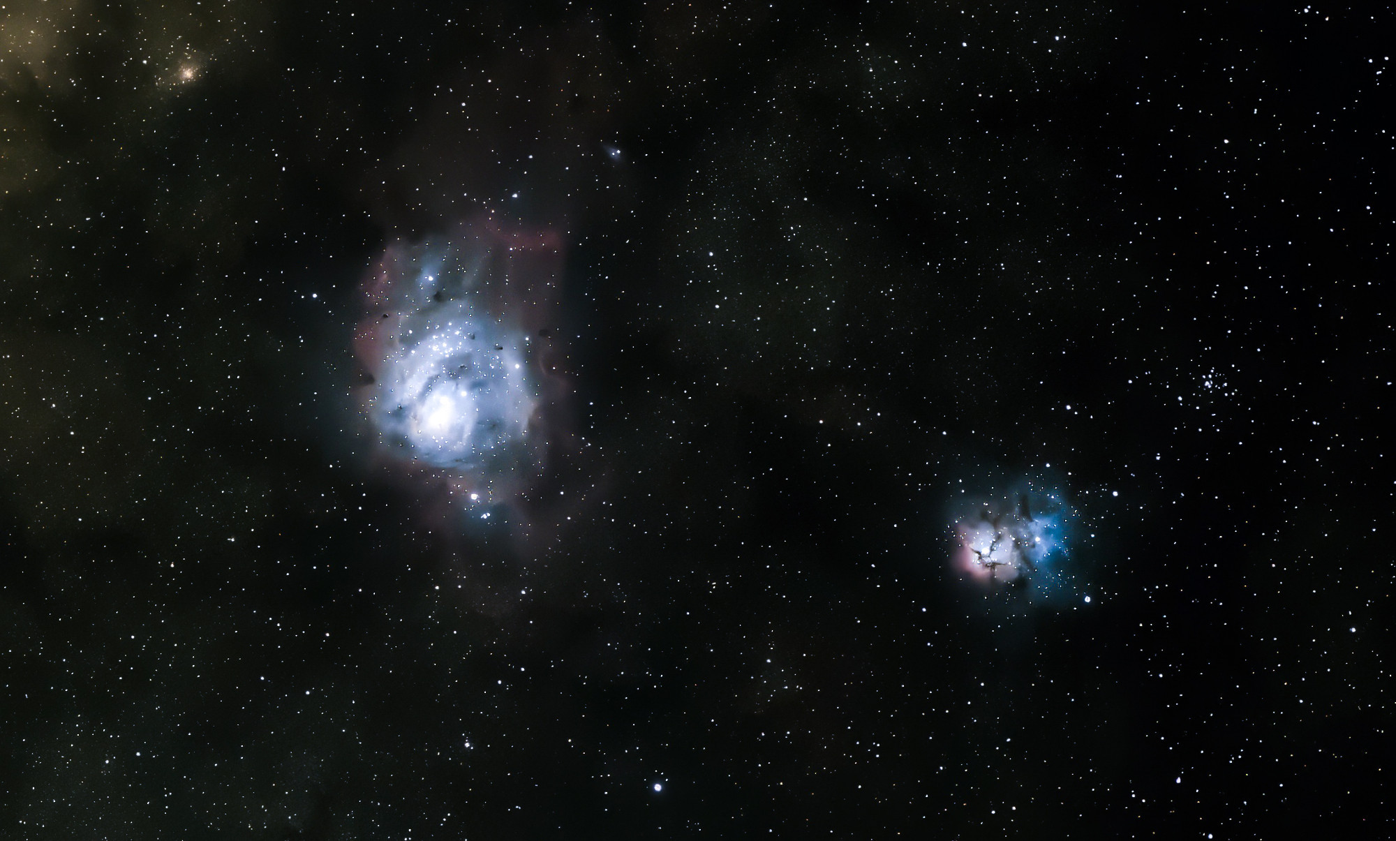 Cropped & zoomed in shot of the 2 nebulae