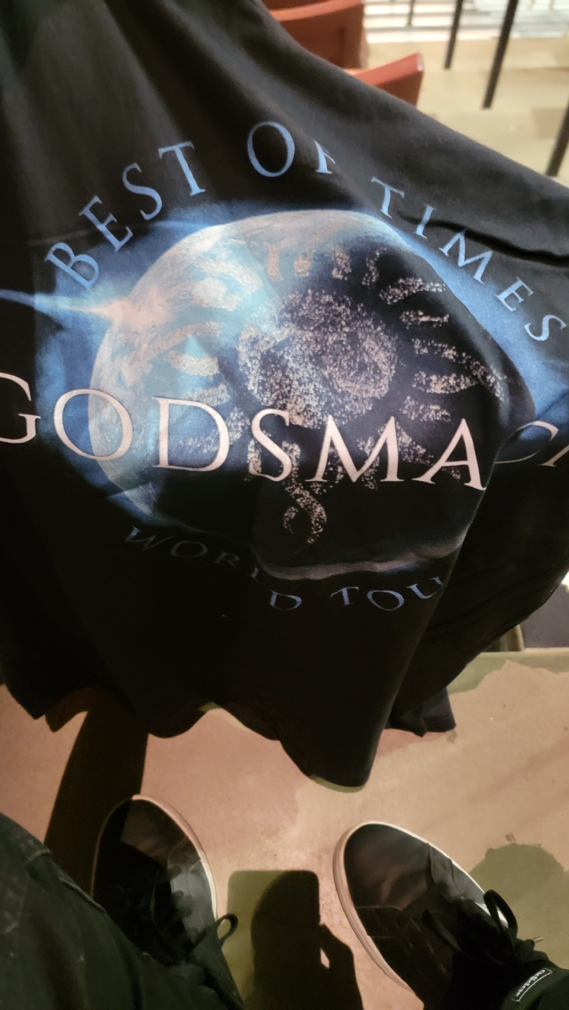 T-shirt of the band "Godsmack."