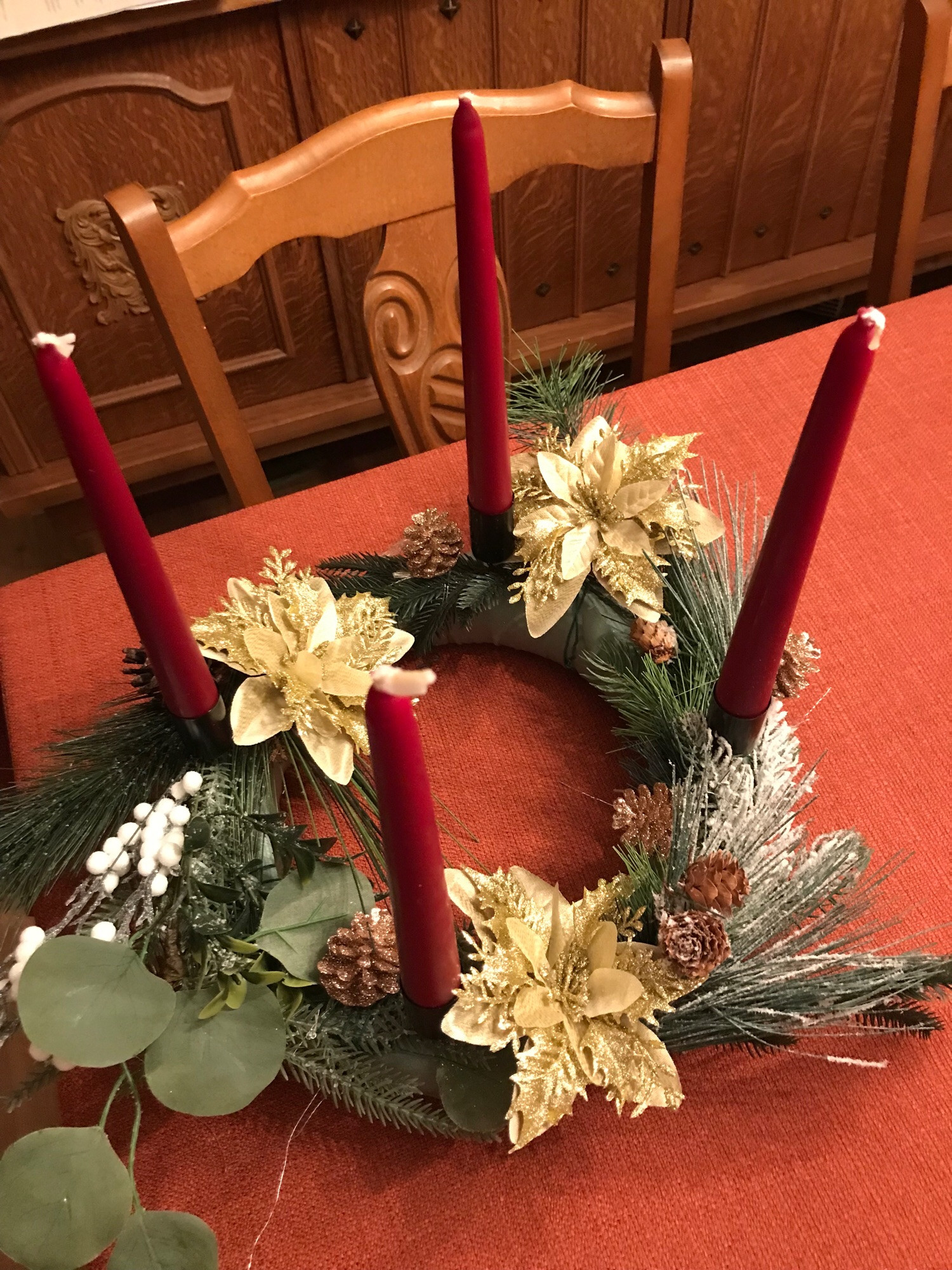 A picture of an advent wreath