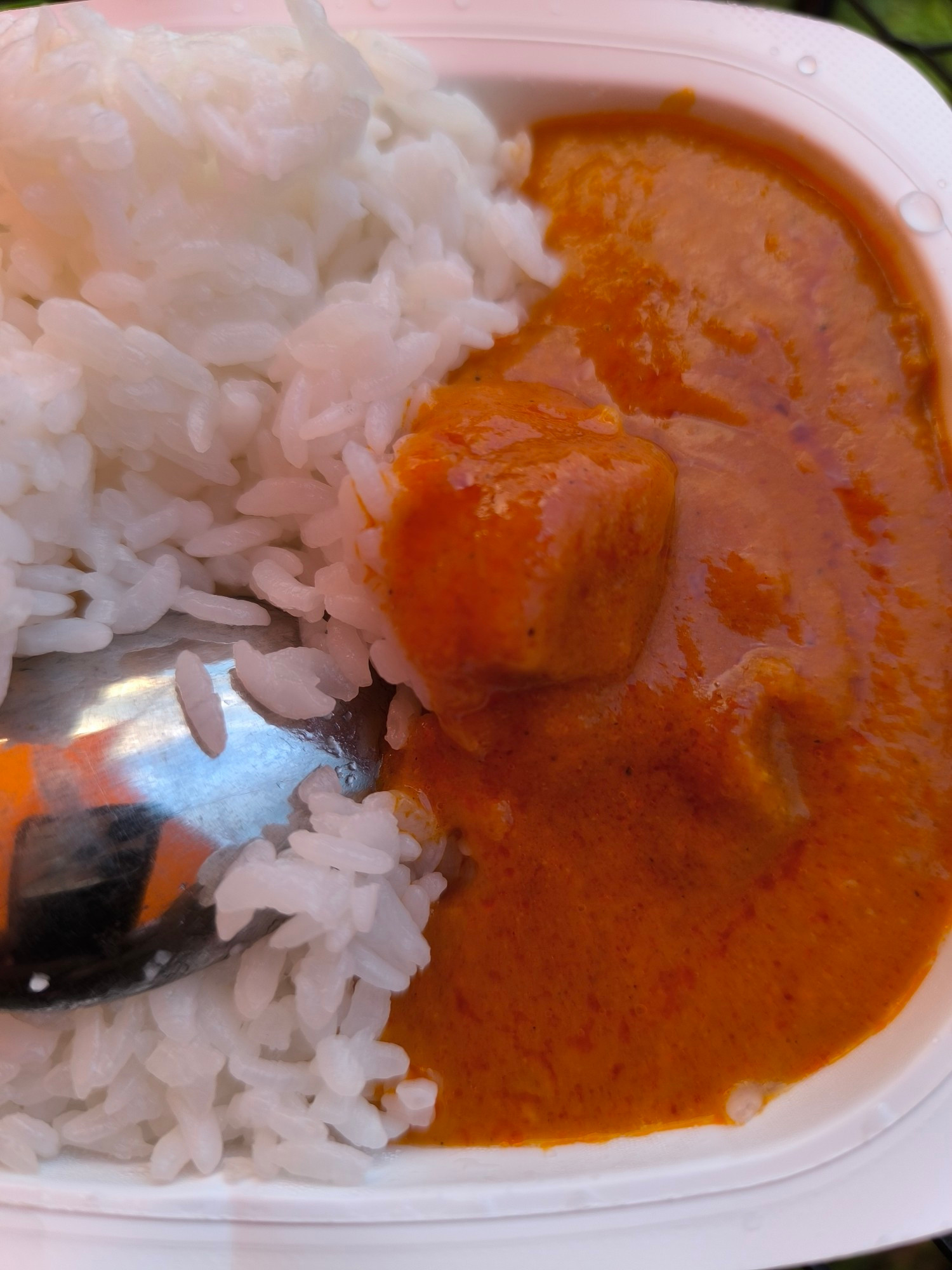 サトウのごはんwithバターチキンカレー