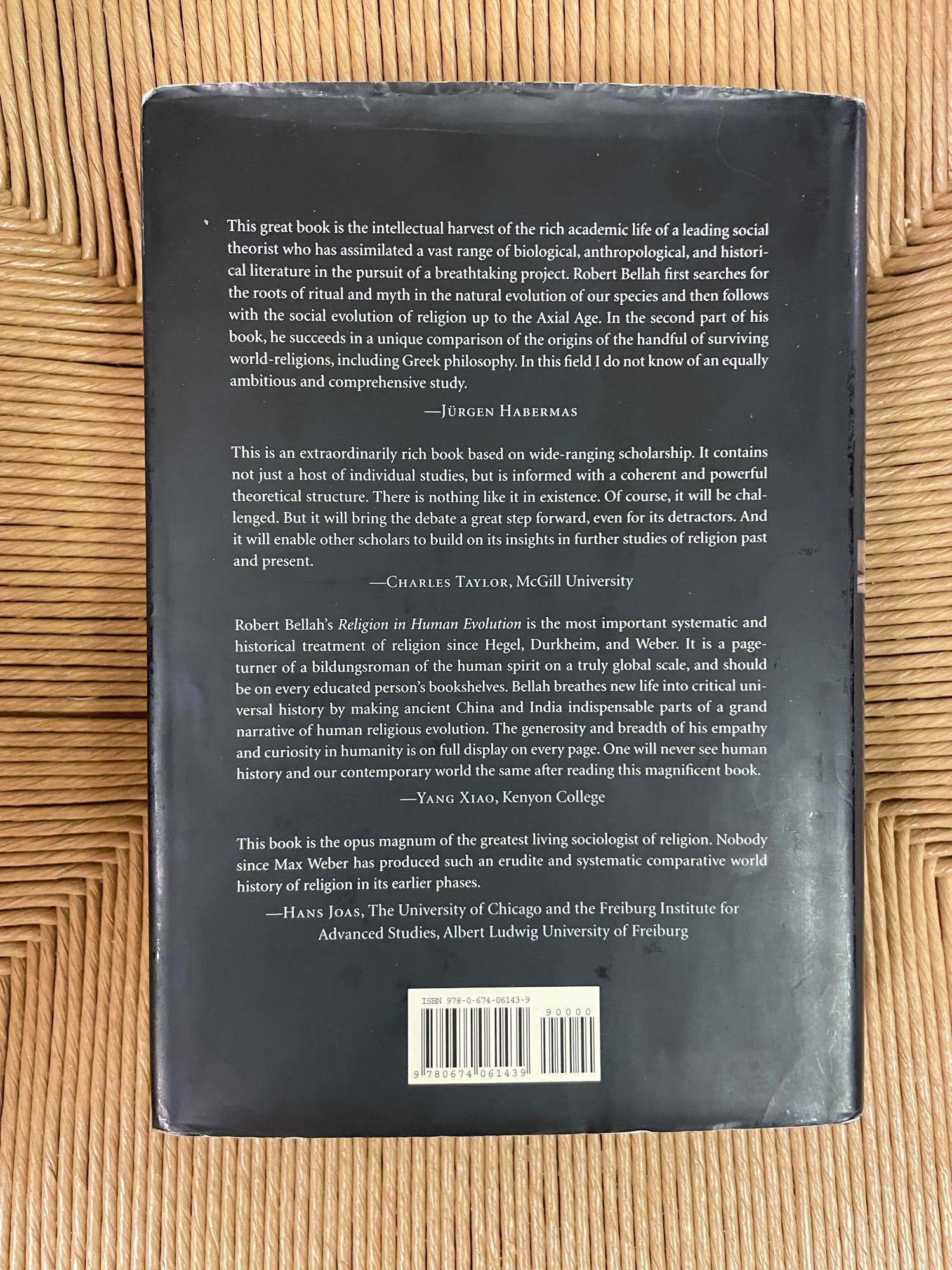 Back of Religion in Human Evolution. Blurbs by Jürgen Habermas, Charles Taylor, Yang Xiao, Hans Joas.