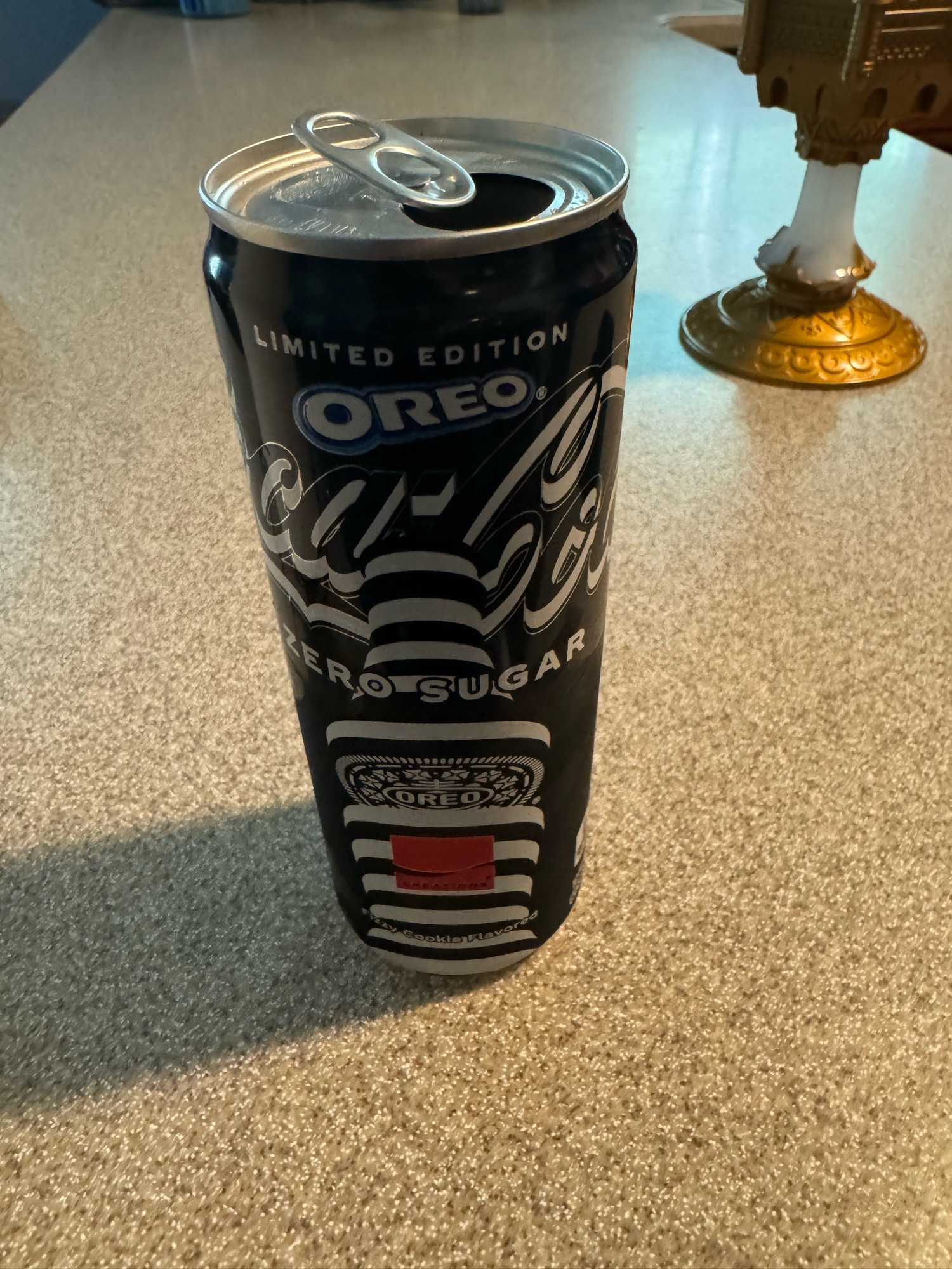 Oreo coke can